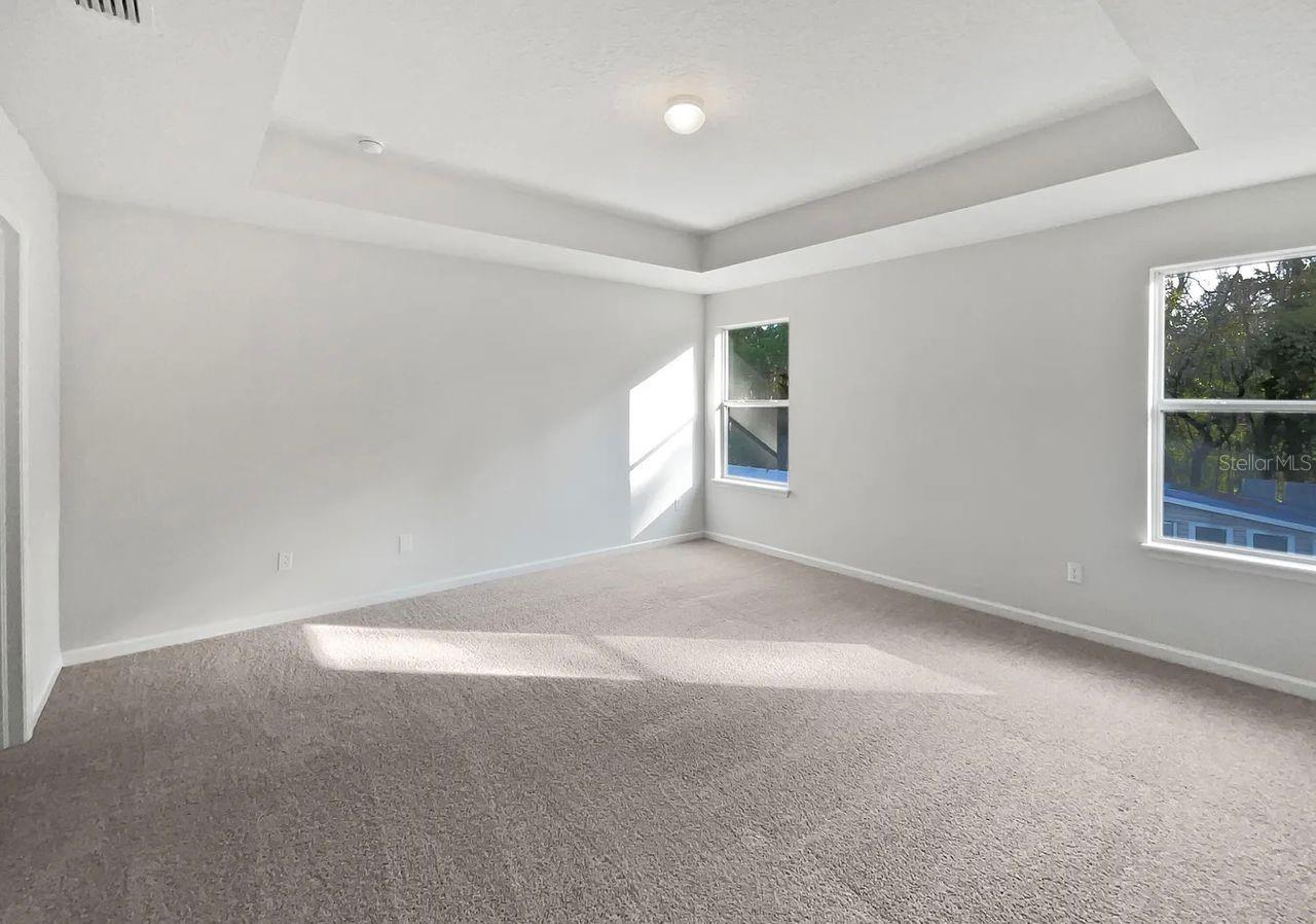 Image 14 of 17 For 15713 Lexington Park Blvd Boulevard