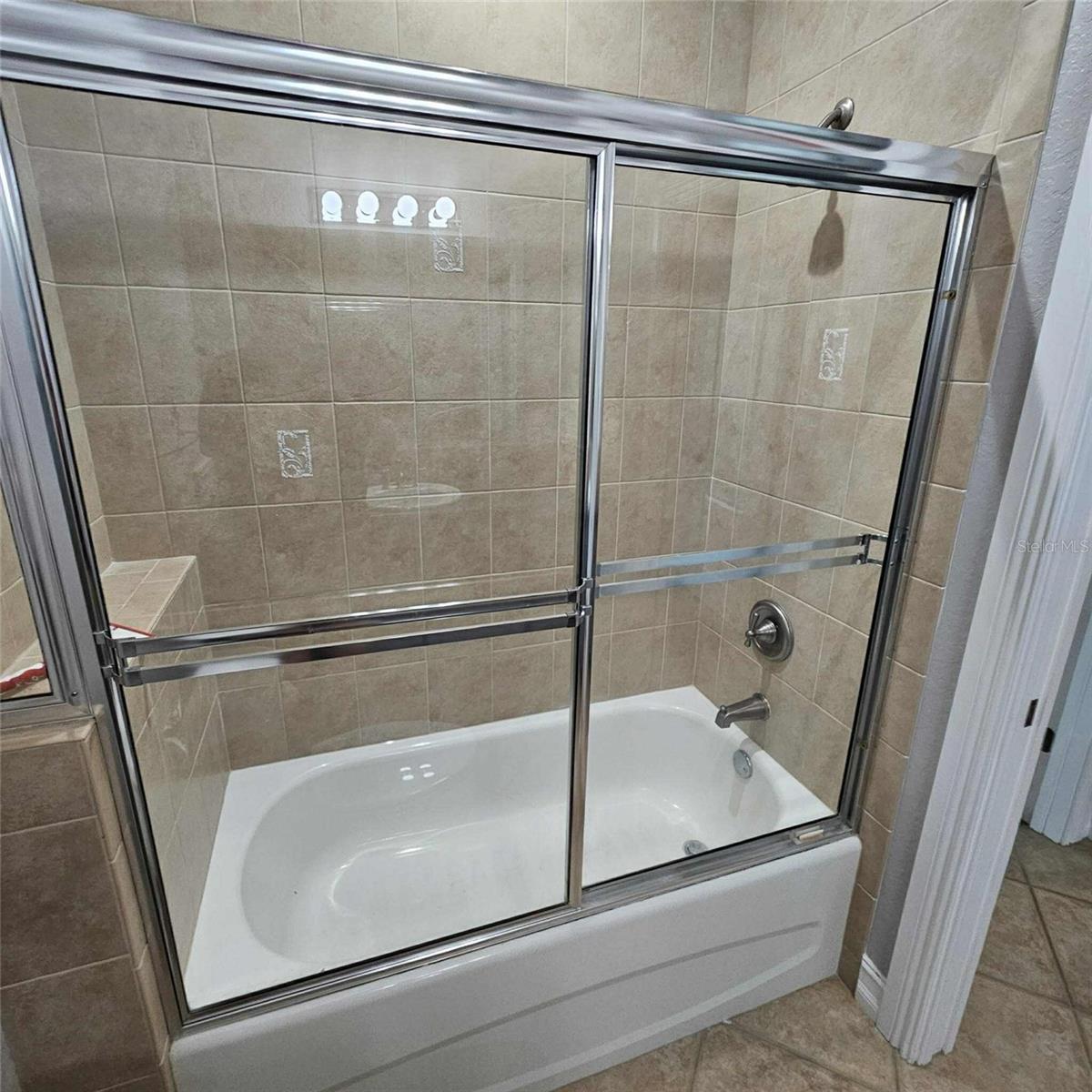 Image 38 of 47 For 7418 Tulip Tree