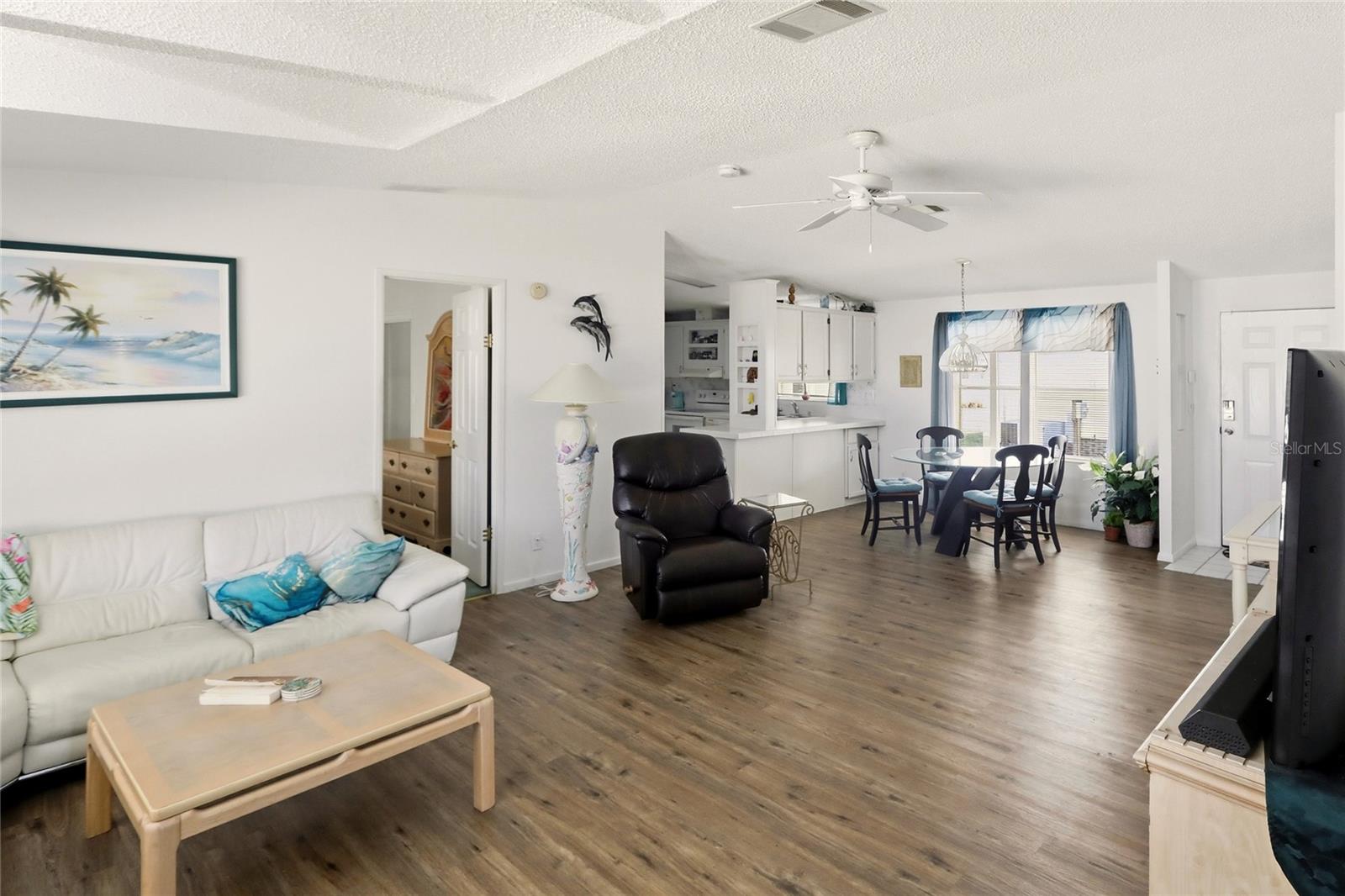 Image 10 of 37 For 1614 Ibis Court