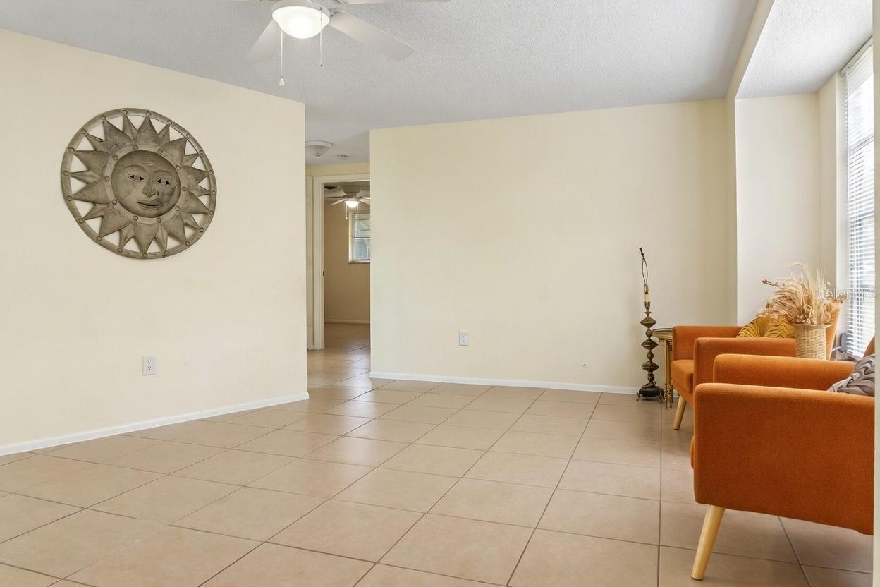 Image 11 of 36 For 340 Periwinkle Road