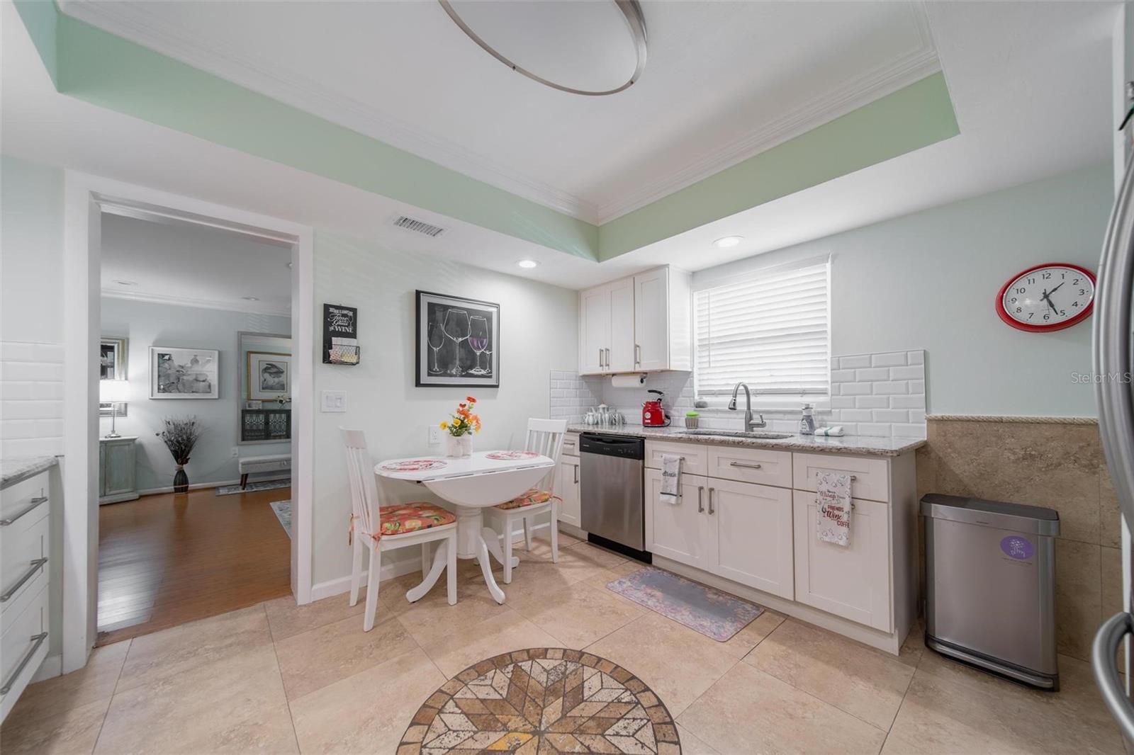 Image 15 of 39 For 5020 Brittany Drive S 324