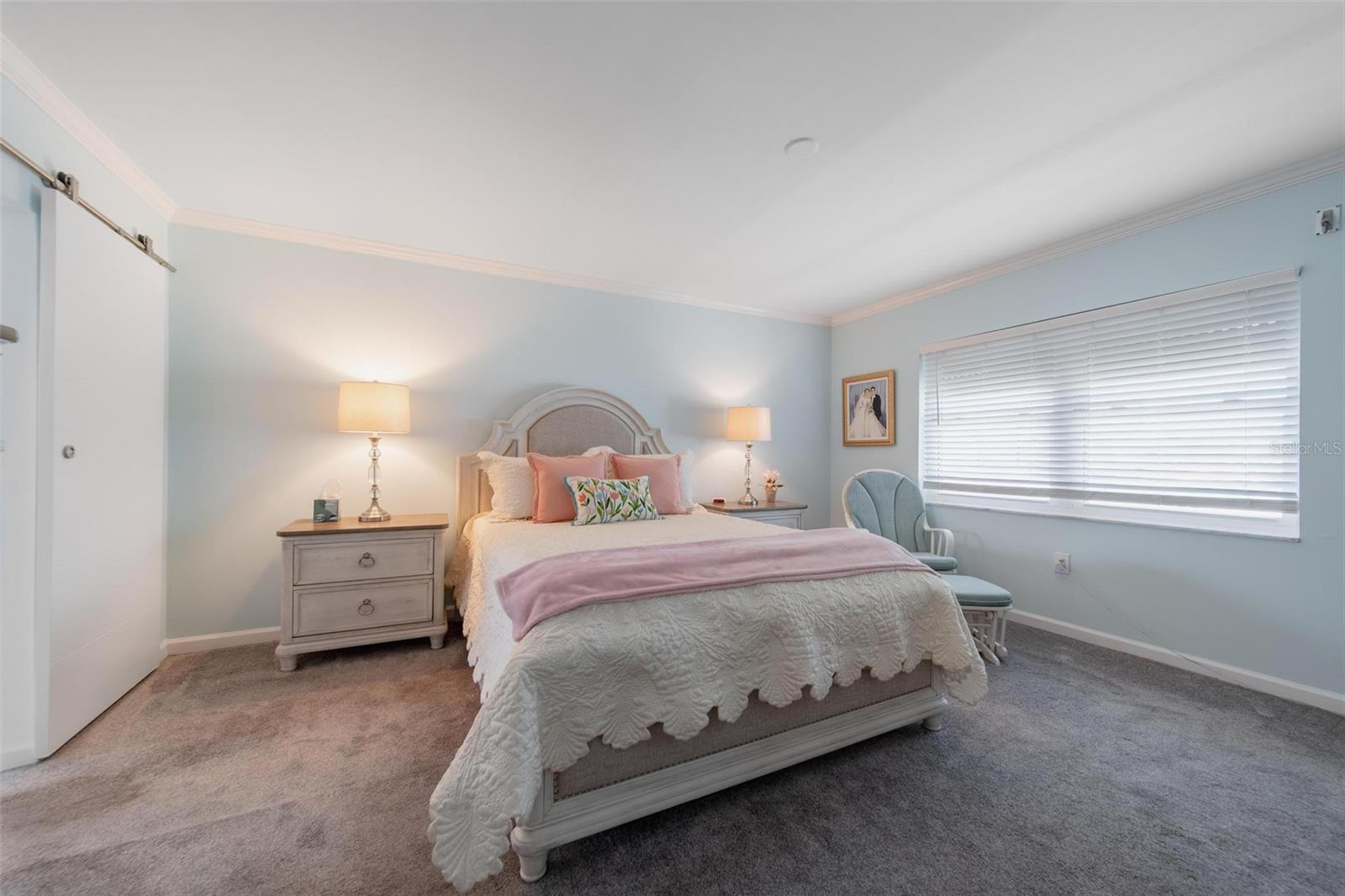 Image 17 of 39 For 5020 Brittany Drive S 324