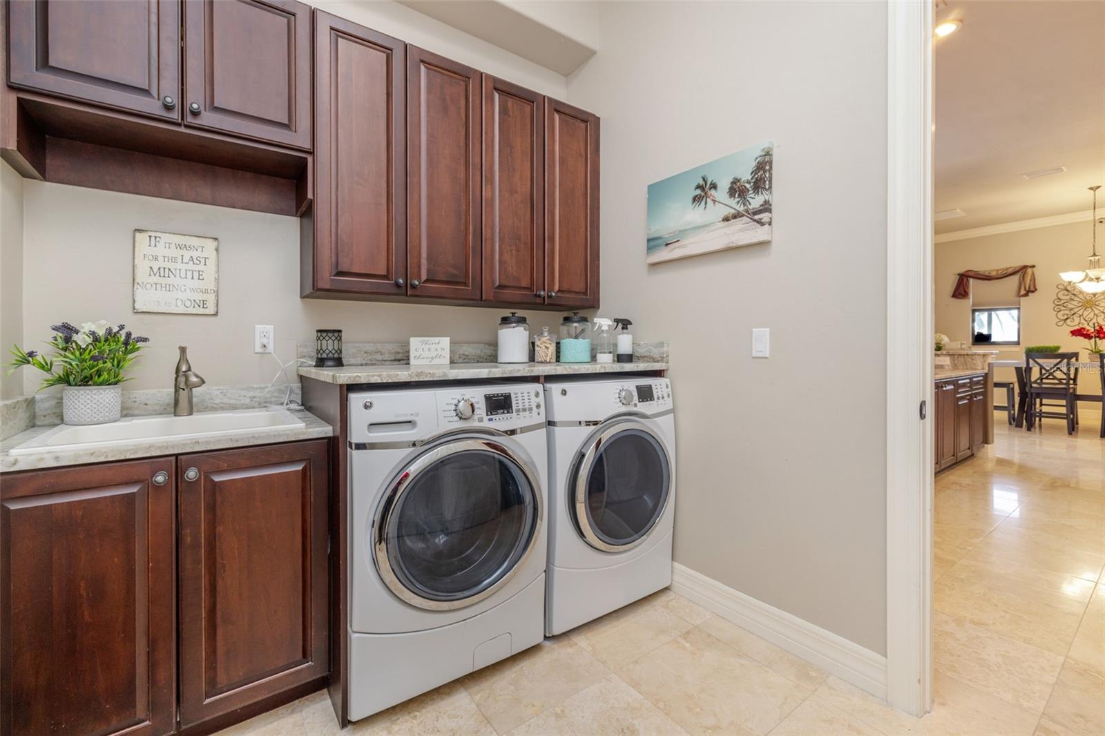 Image 13 of 43 For 1504 Mohawk Parkway