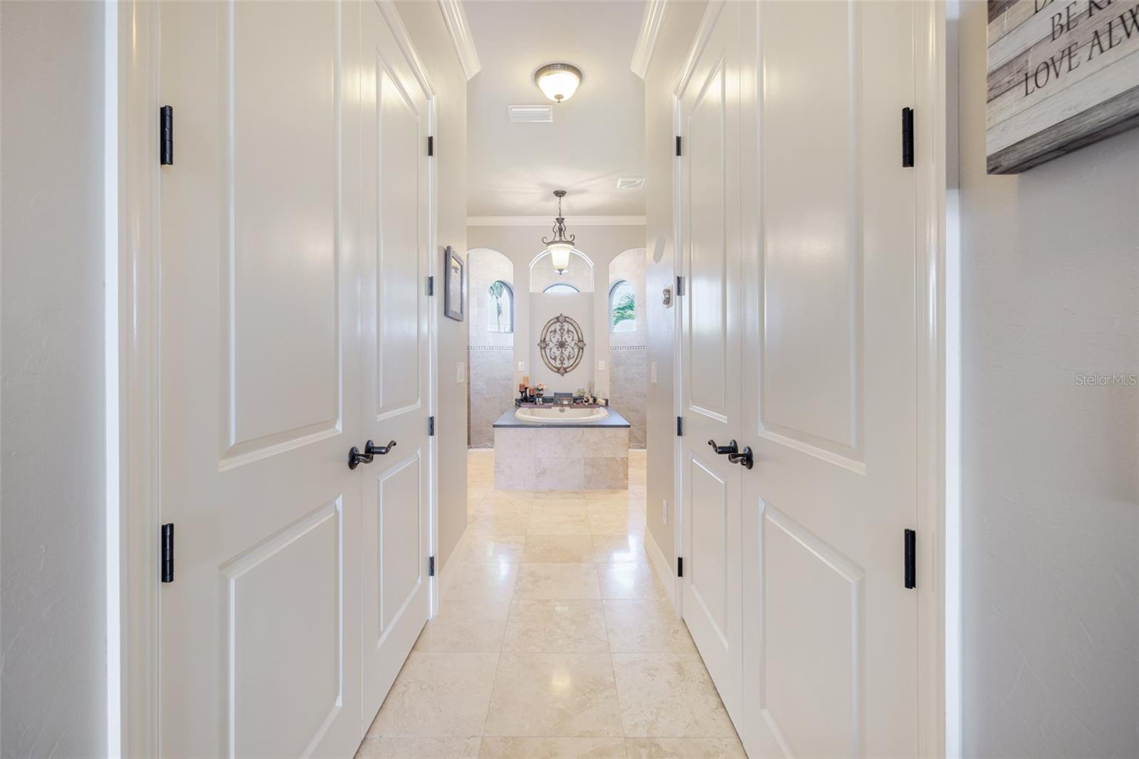 Image 18 of 43 For 1504 Mohawk Parkway