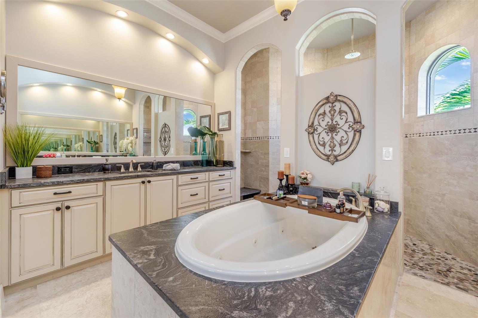 Image 20 of 43 For 1504 Mohawk Parkway