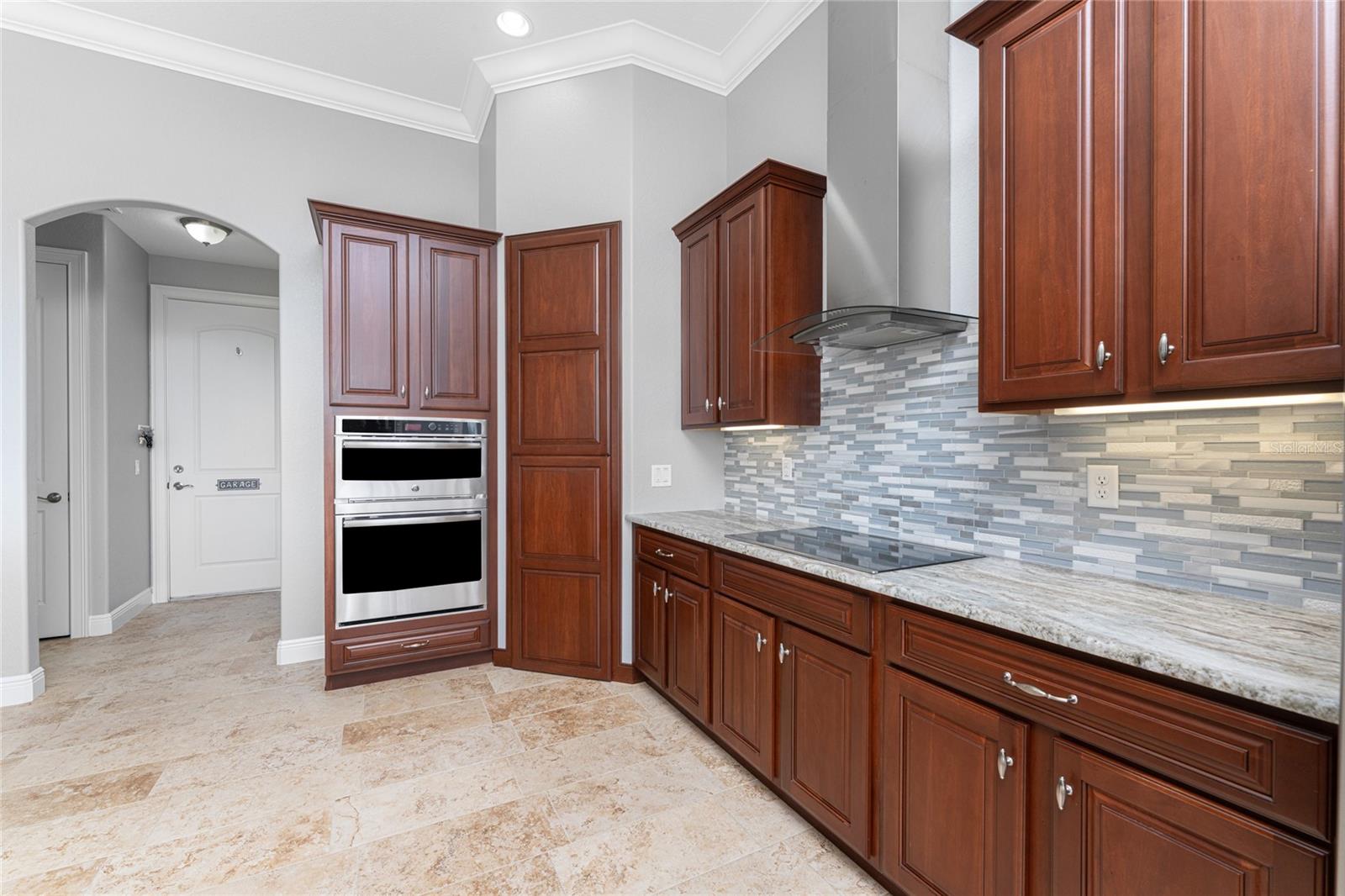 Image 18 of 82 For 3673 Bal Harbor Boulevard