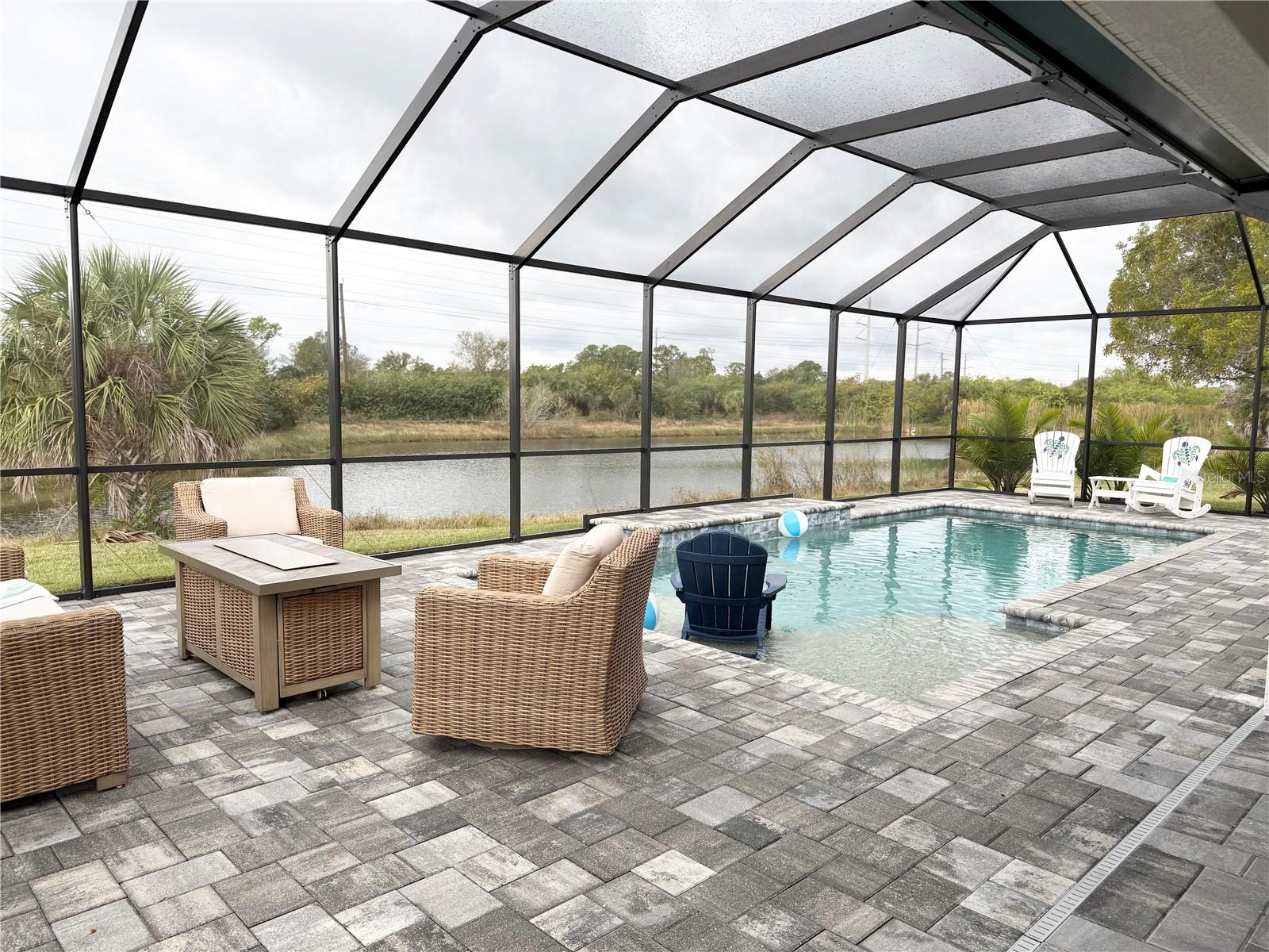 Image 4 of 57 For 12741 Pembroke Circle S