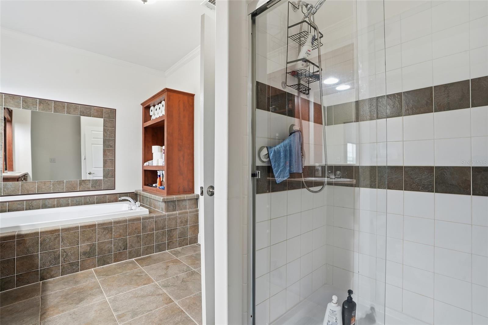 Image 17 of 41 For 8461 Kinglet Drive