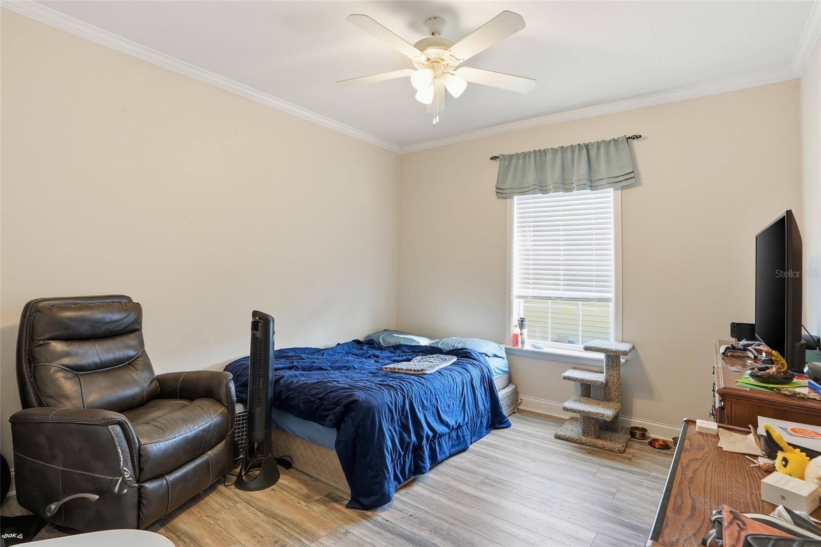 Image 18 of 41 For 8461 Kinglet Drive