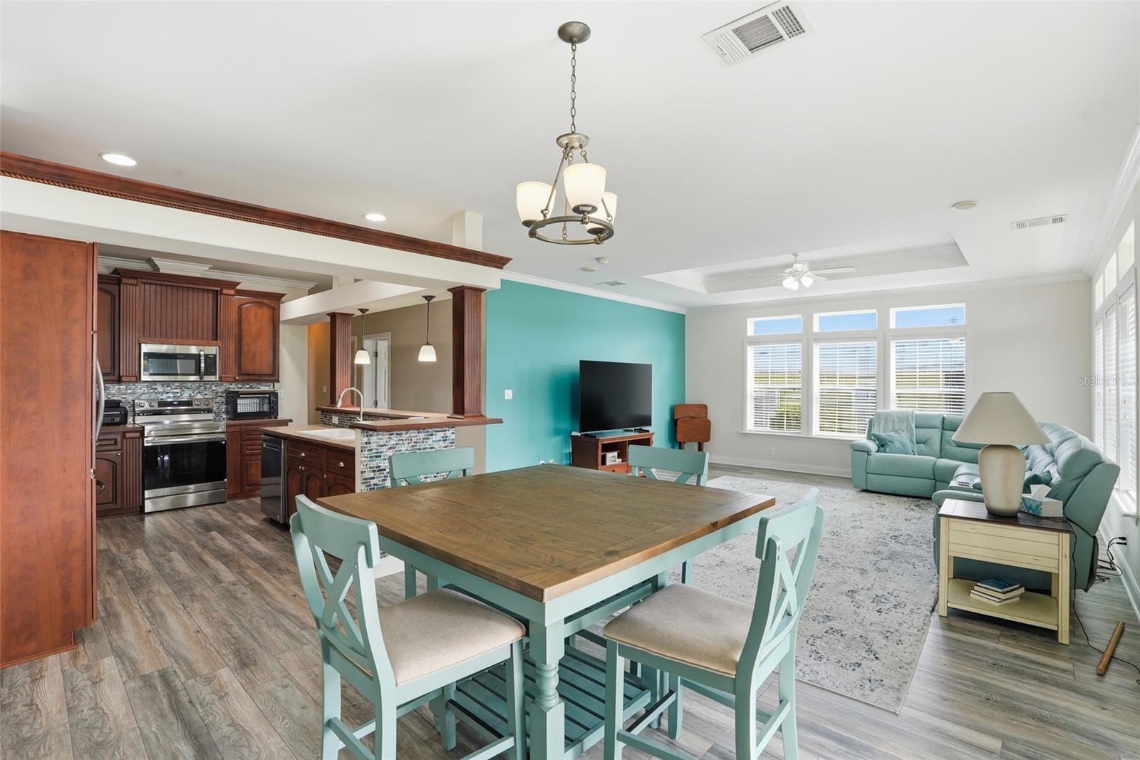 Image 7 of 41 For 8461 Kinglet Drive