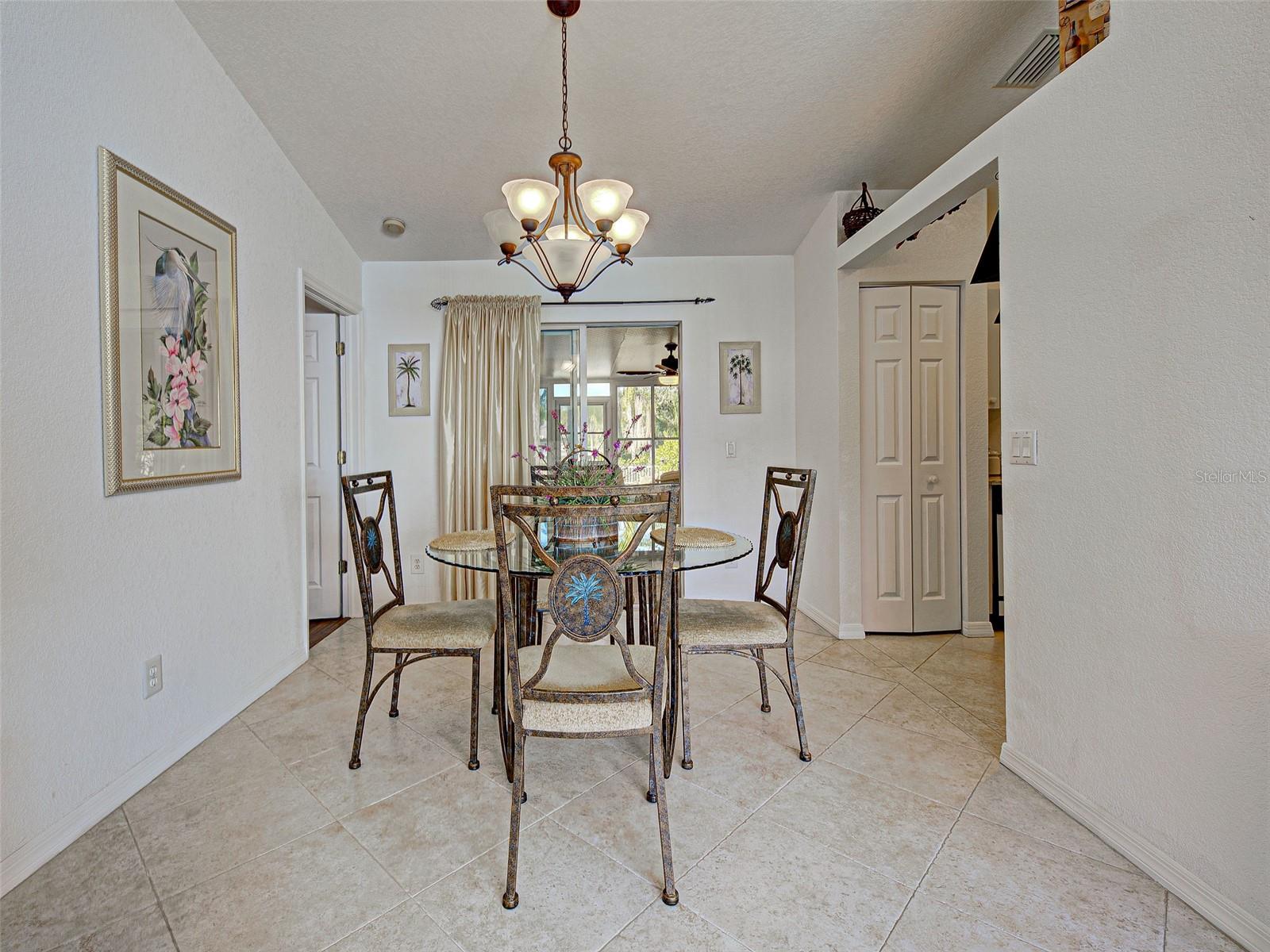 Image 15 of 59 For 1045 Clearview Drive