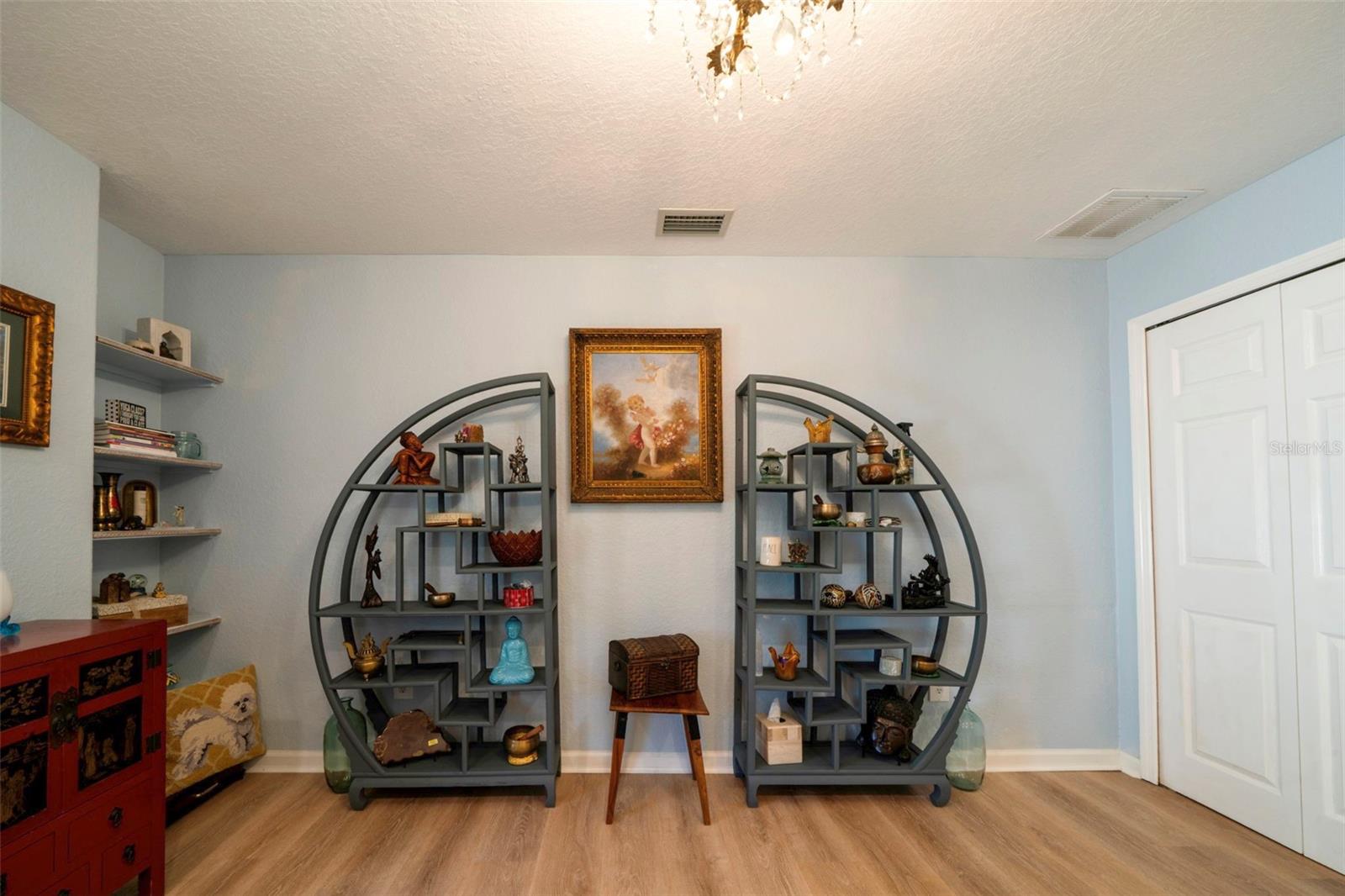 Image 14 of 50 For 4115 Cape Cole Boulevard