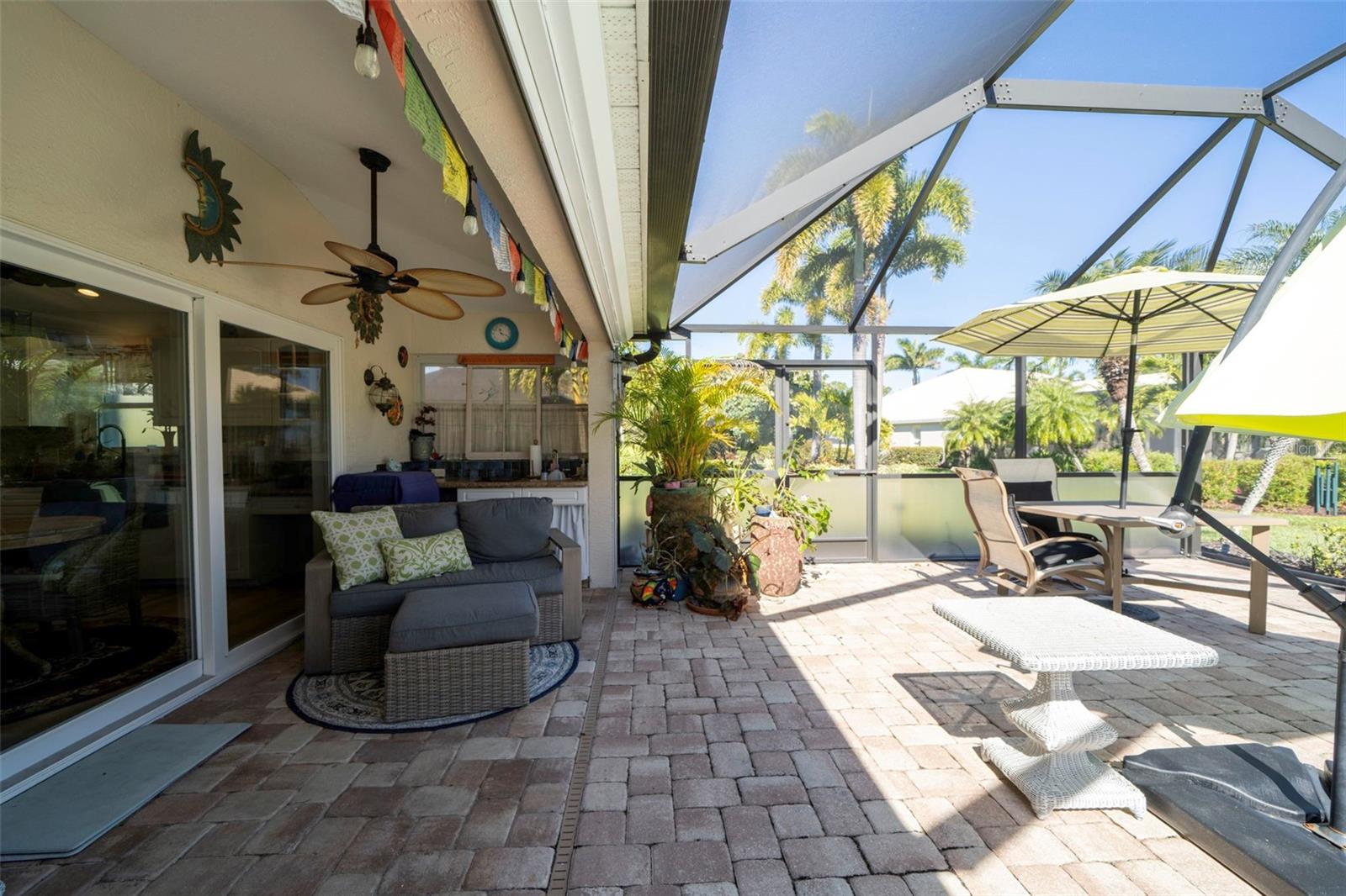 Image 33 of 50 For 4115 Cape Cole Boulevard