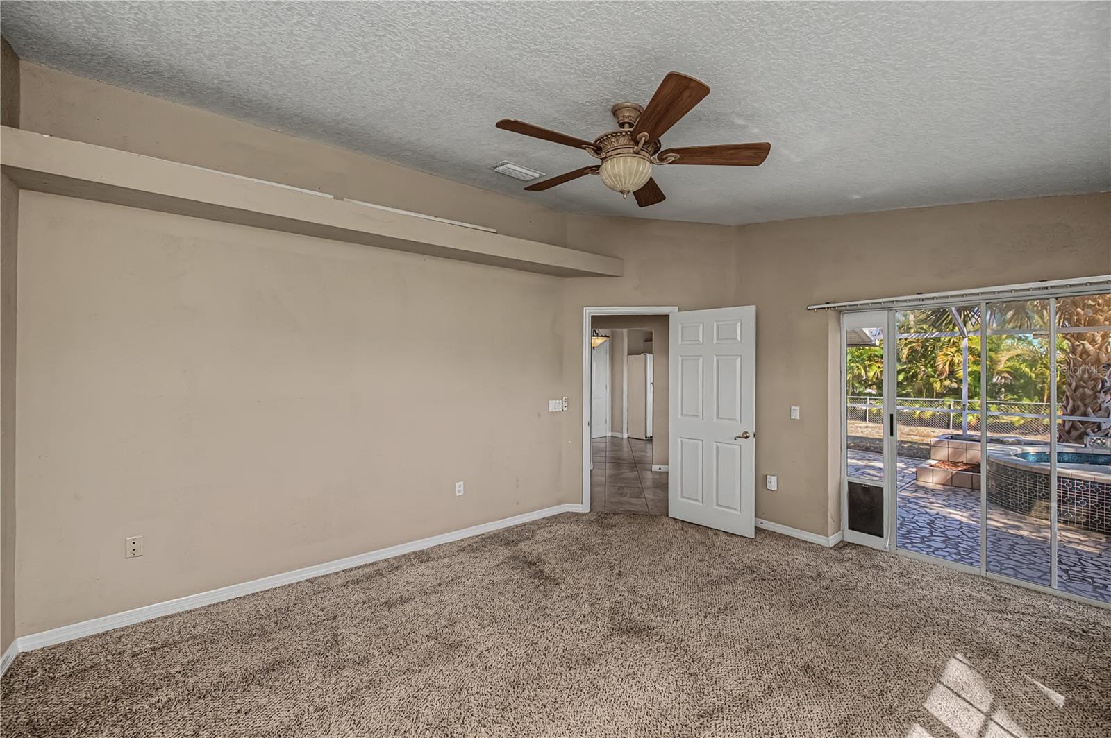 Image 31 of 81 For 209 Springview Circle Nw