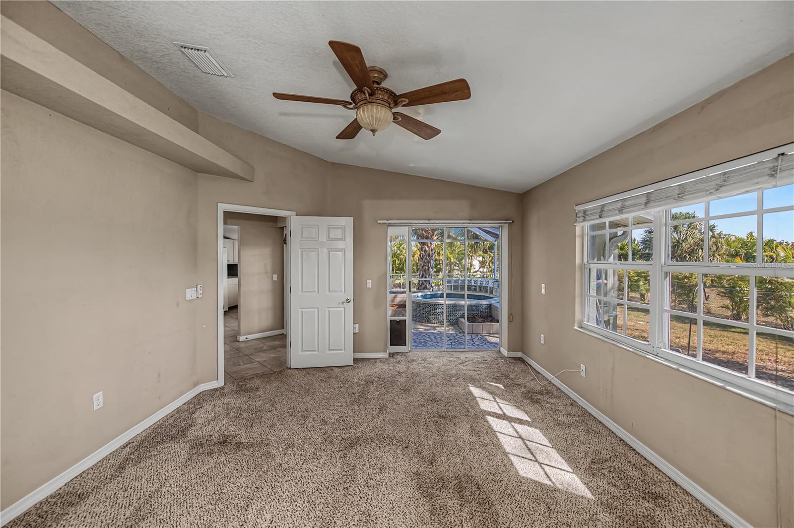 Image 33 of 81 For 209 Springview Circle Nw