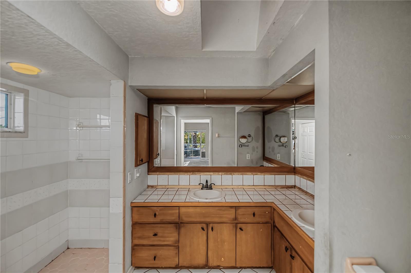 Image 36 of 81 For 209 Springview Circle Nw