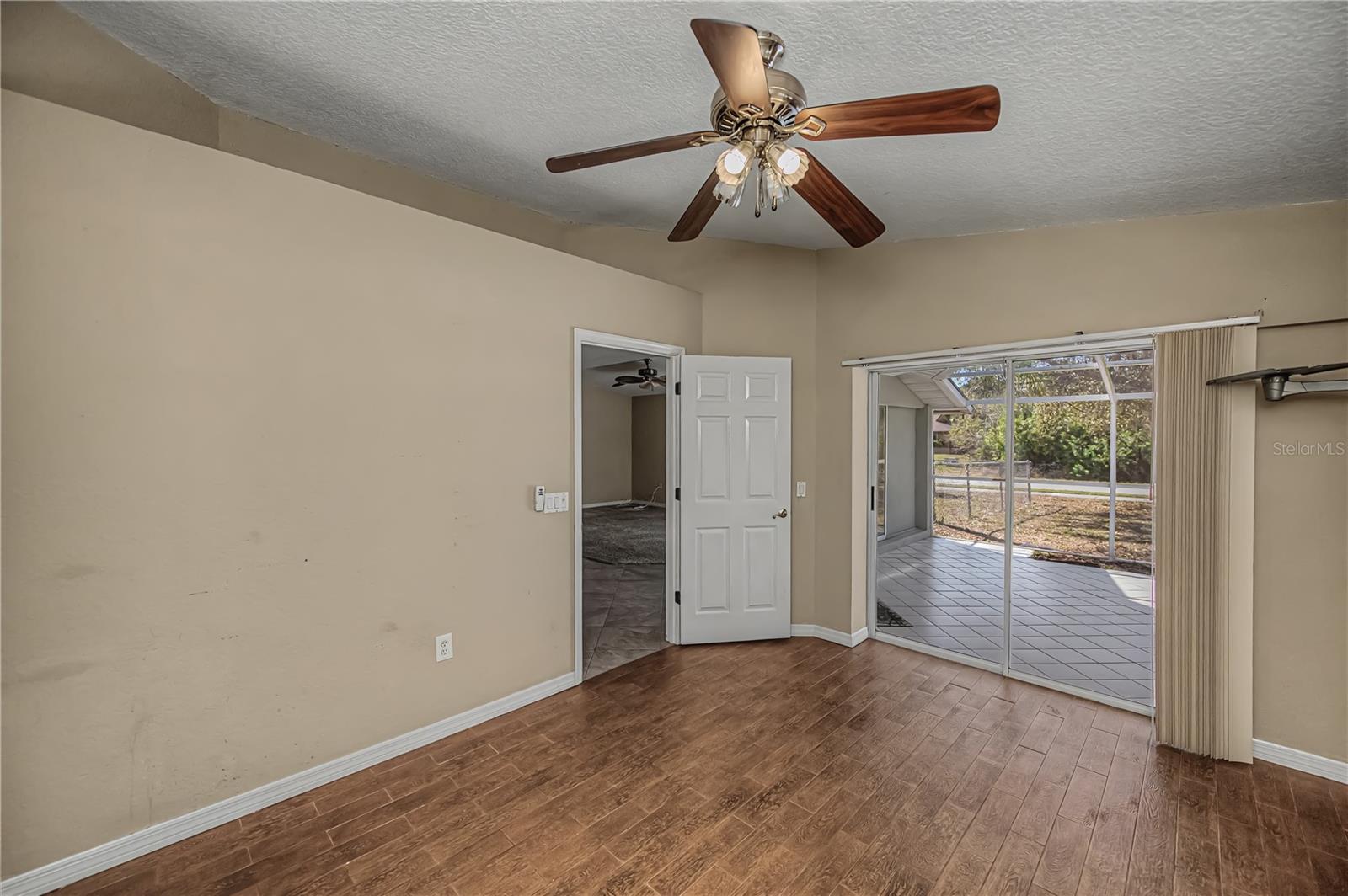 Image 39 of 81 For 209 Springview Circle Nw