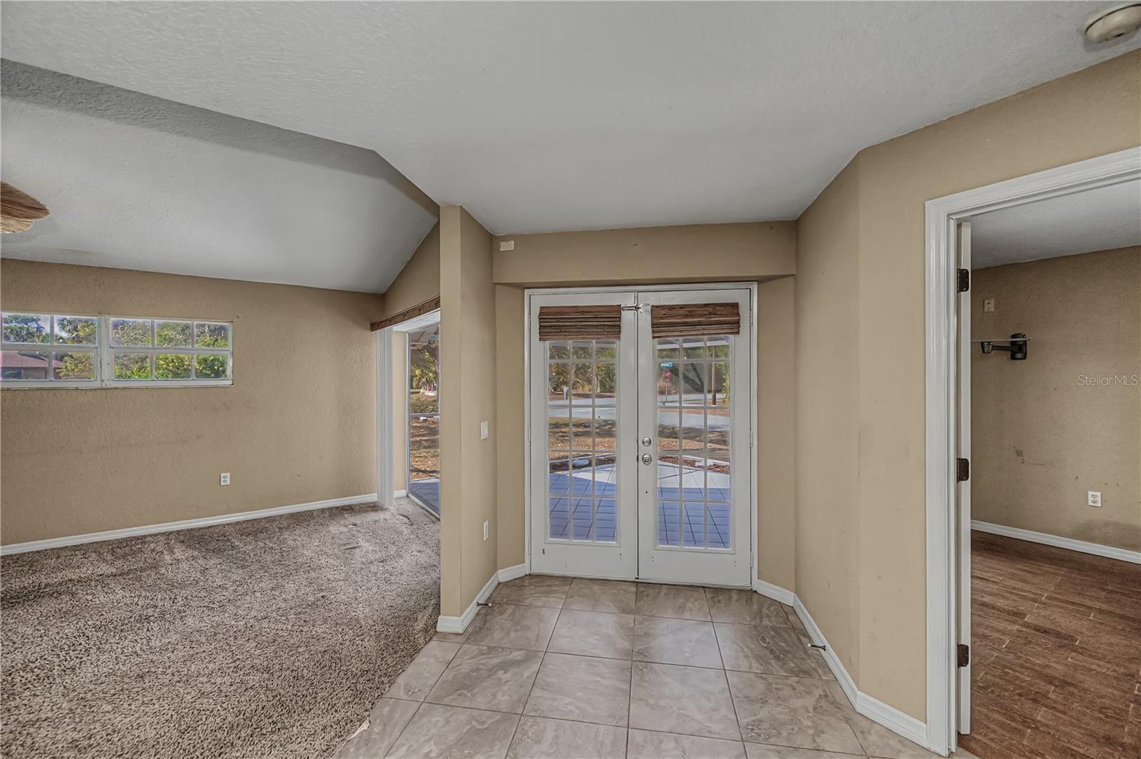 Image 40 of 81 For 209 Springview Circle Nw