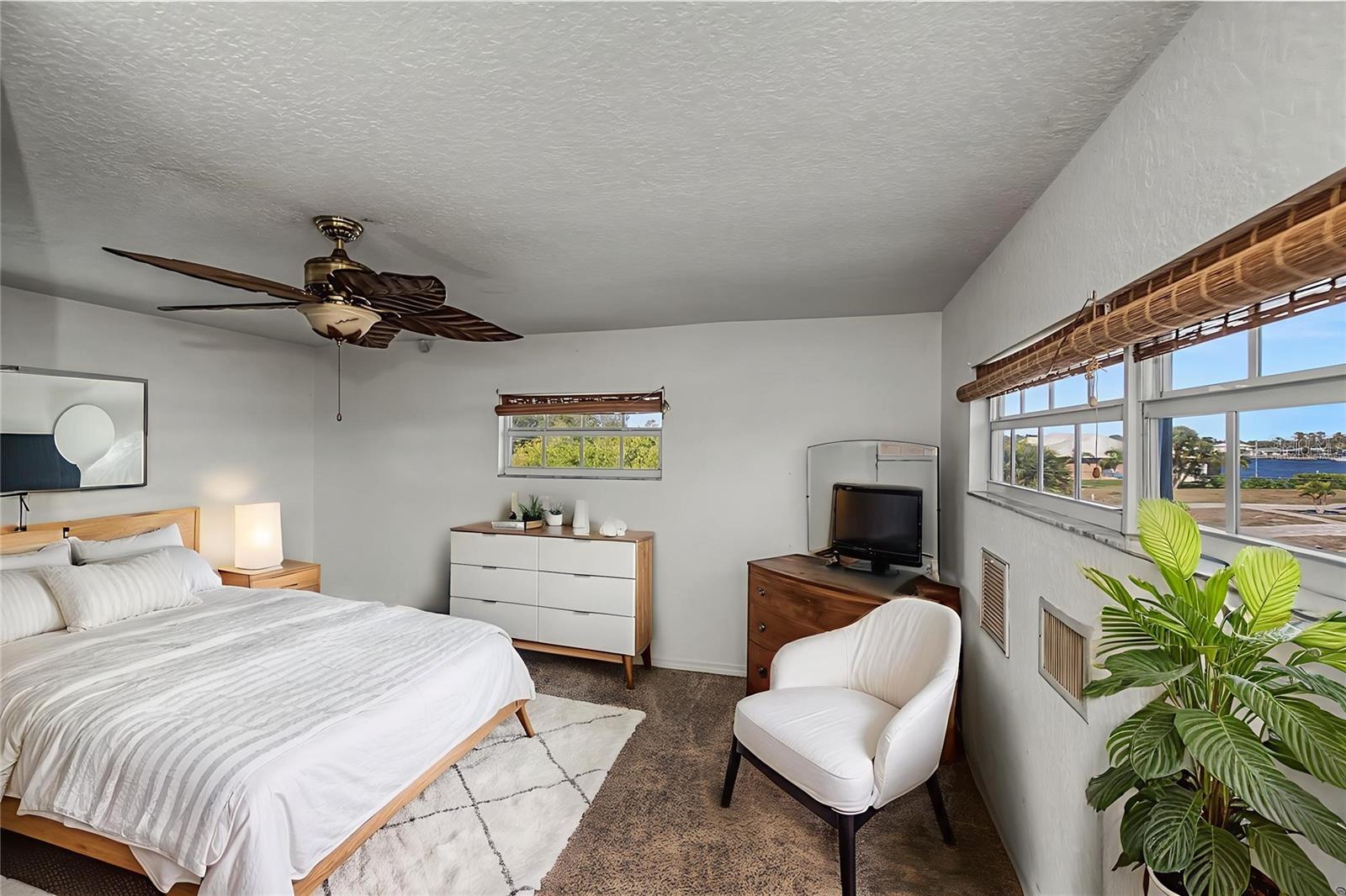 Image 44 of 81 For 209 Springview Circle Nw