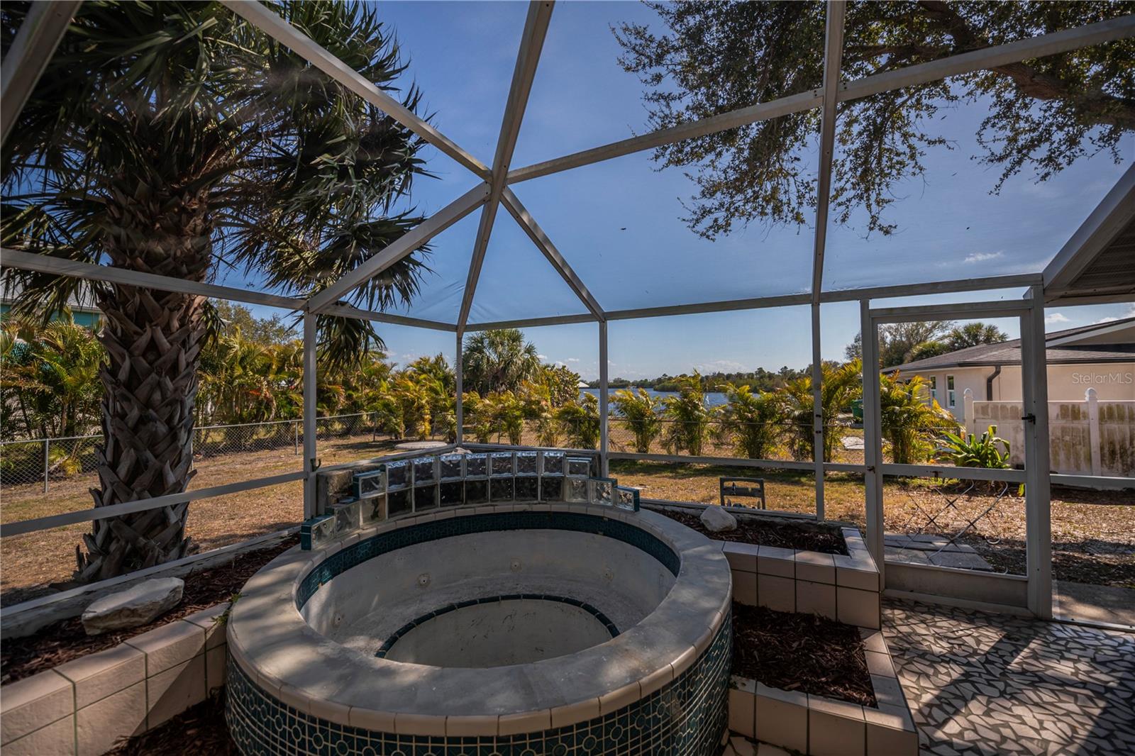 Image 59 of 81 For 209 Springview Circle Nw