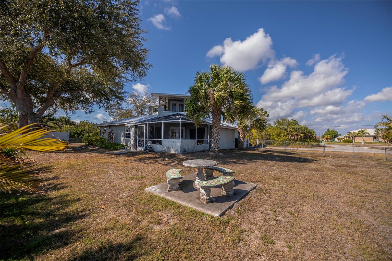 Image 62 of 81 For 209 Springview Circle Nw