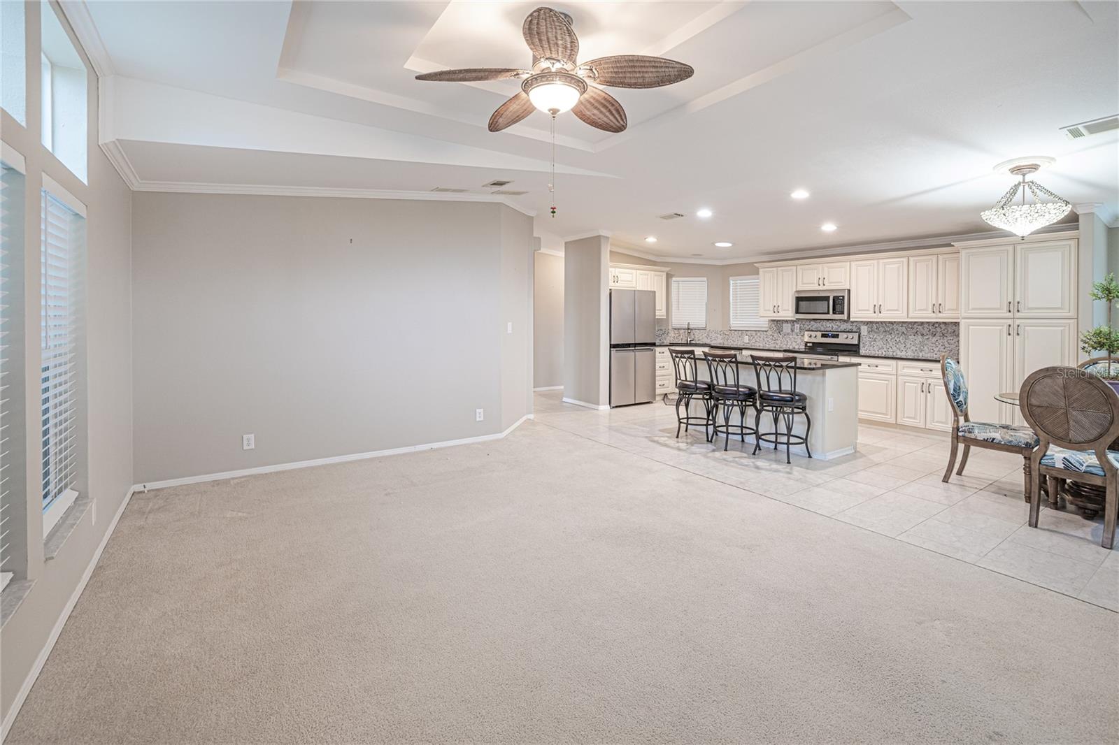 Image 10 of 41 For 14 Freeman Avenue