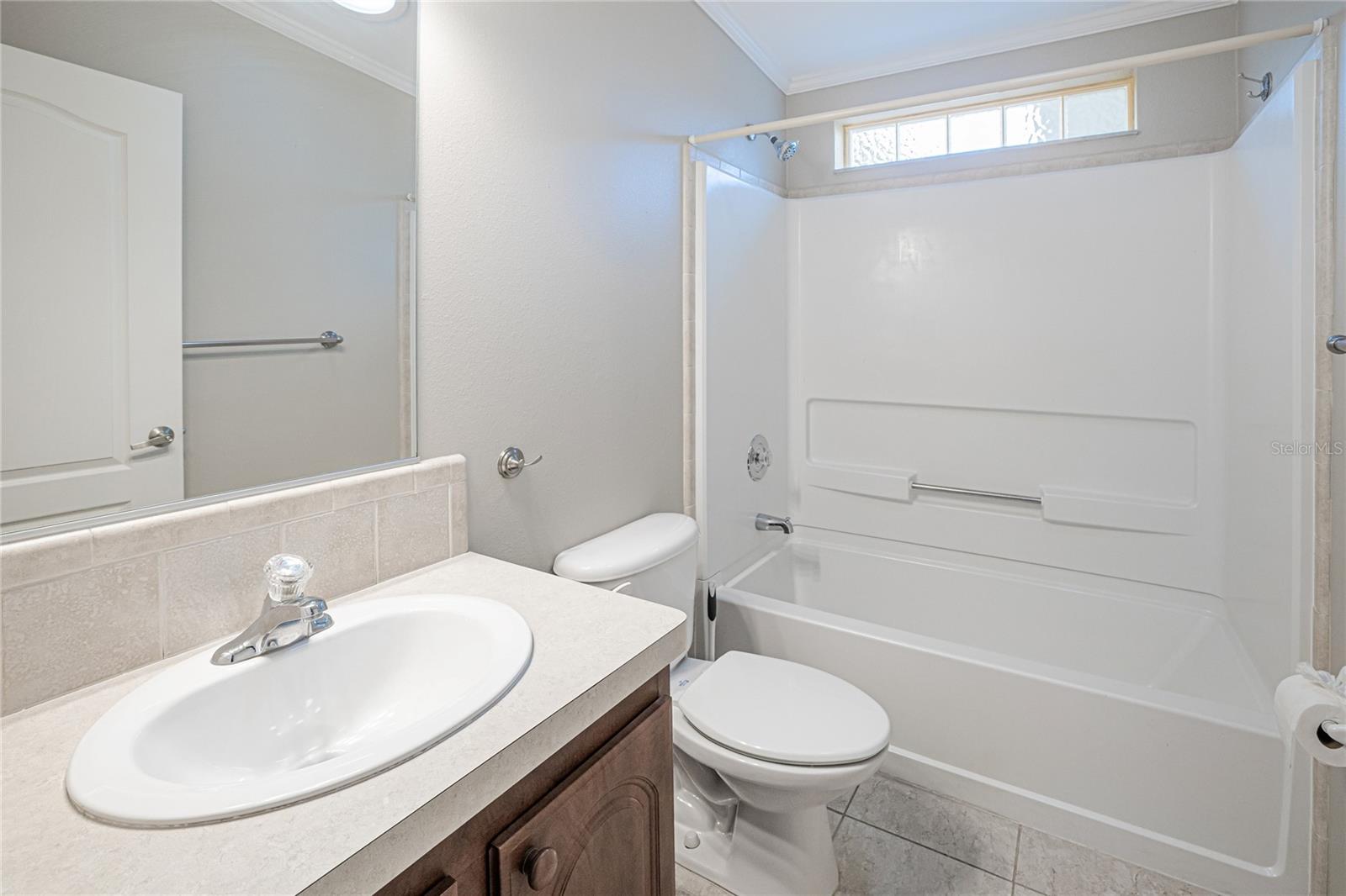 Image 18 of 41 For 14 Freeman Avenue