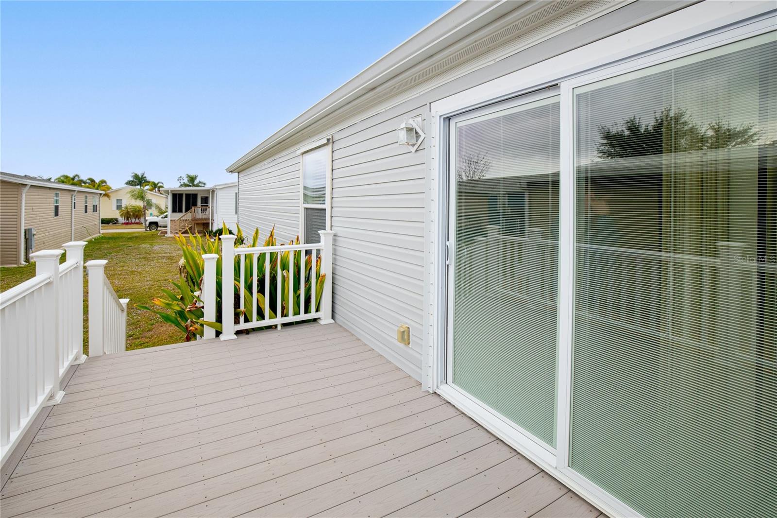 Image 30 of 41 For 14 Freeman Avenue