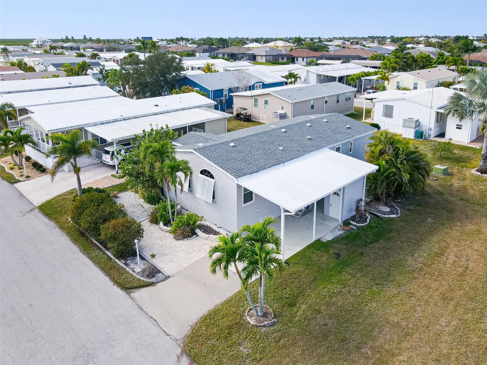 Image 37 of 41 For 14 Freeman Avenue