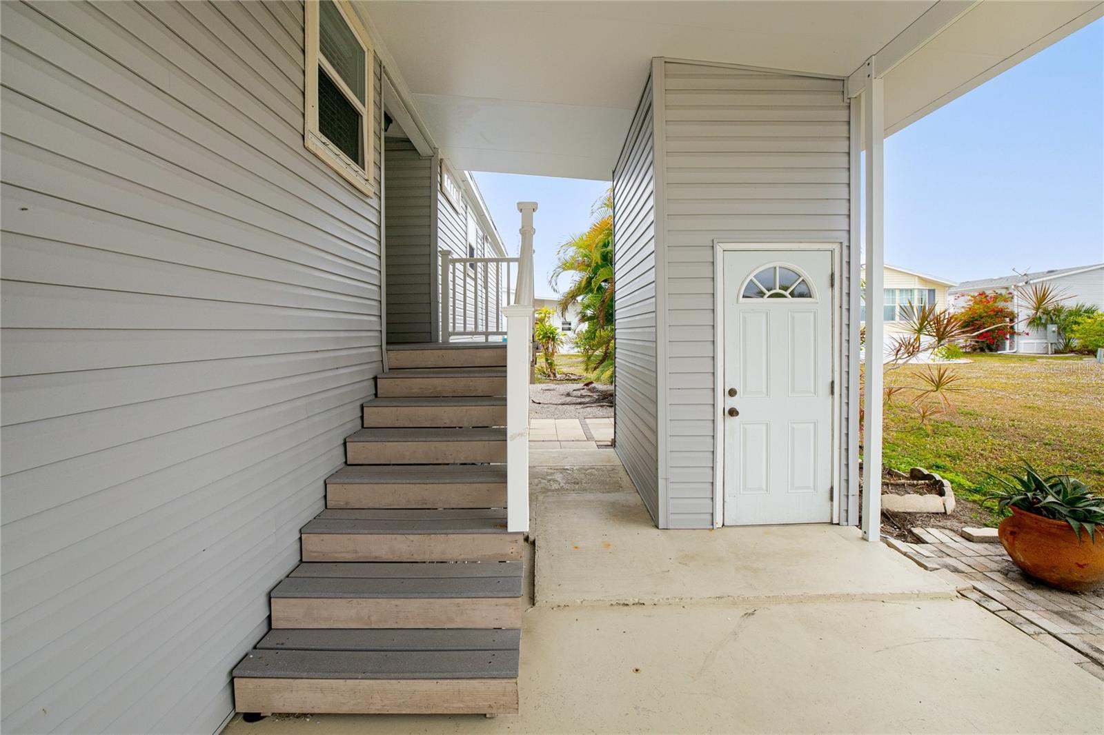 Image 40 of 41 For 14 Freeman Avenue