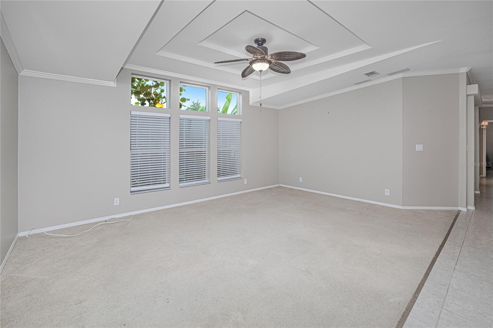 Image 9 of 41 For 14 Freeman Avenue