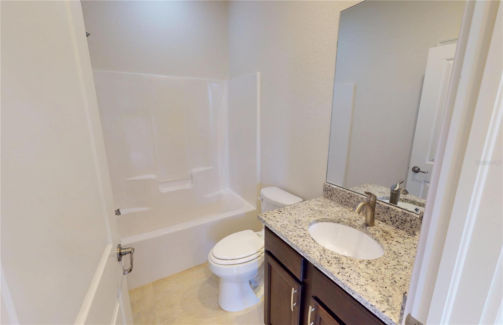 Image 19 of 33 For 7505 Carissa