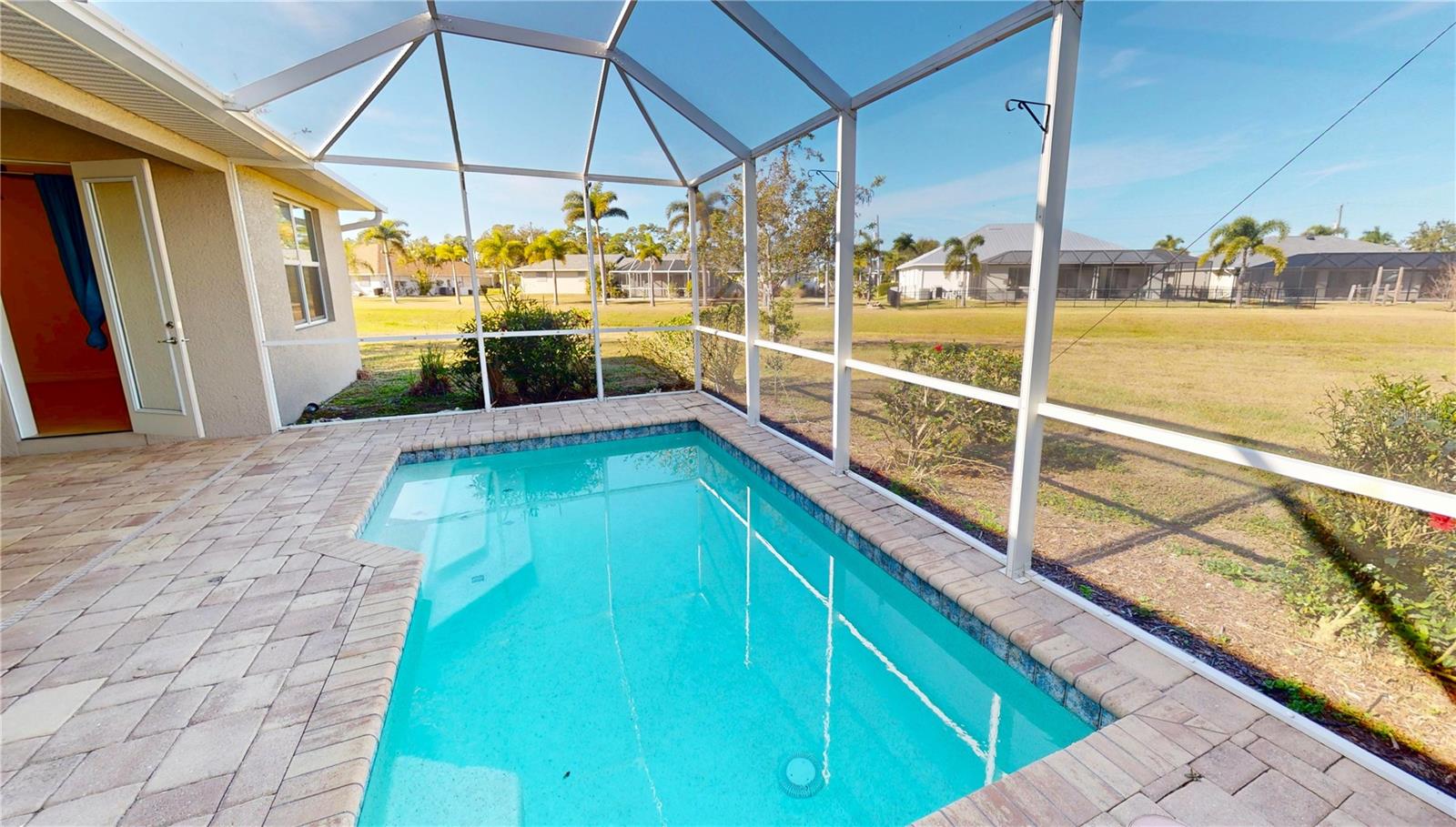 Image 23 of 33 For 7505 Carissa