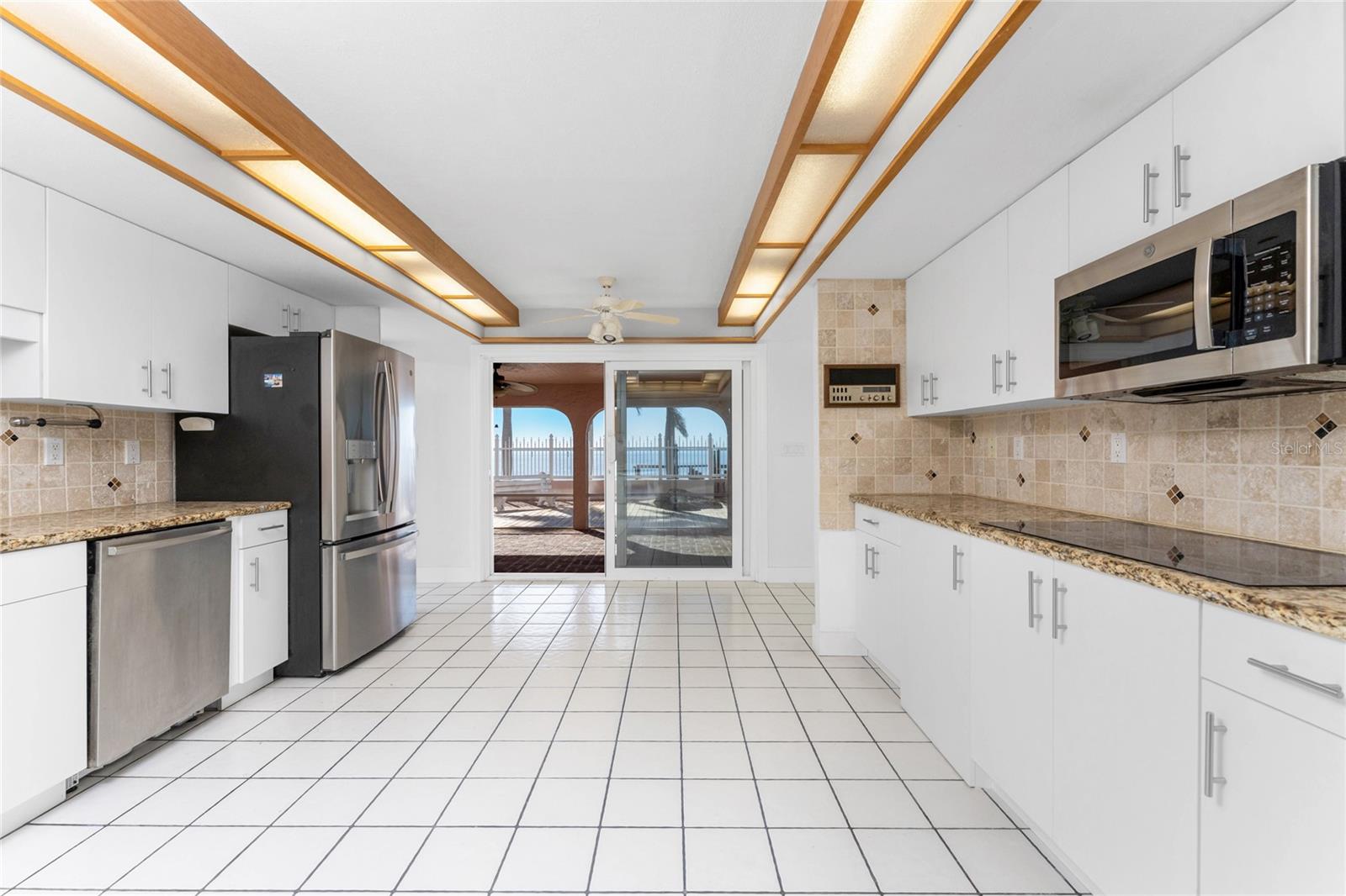 Image 24 of 92 For 341 Severin Road Se