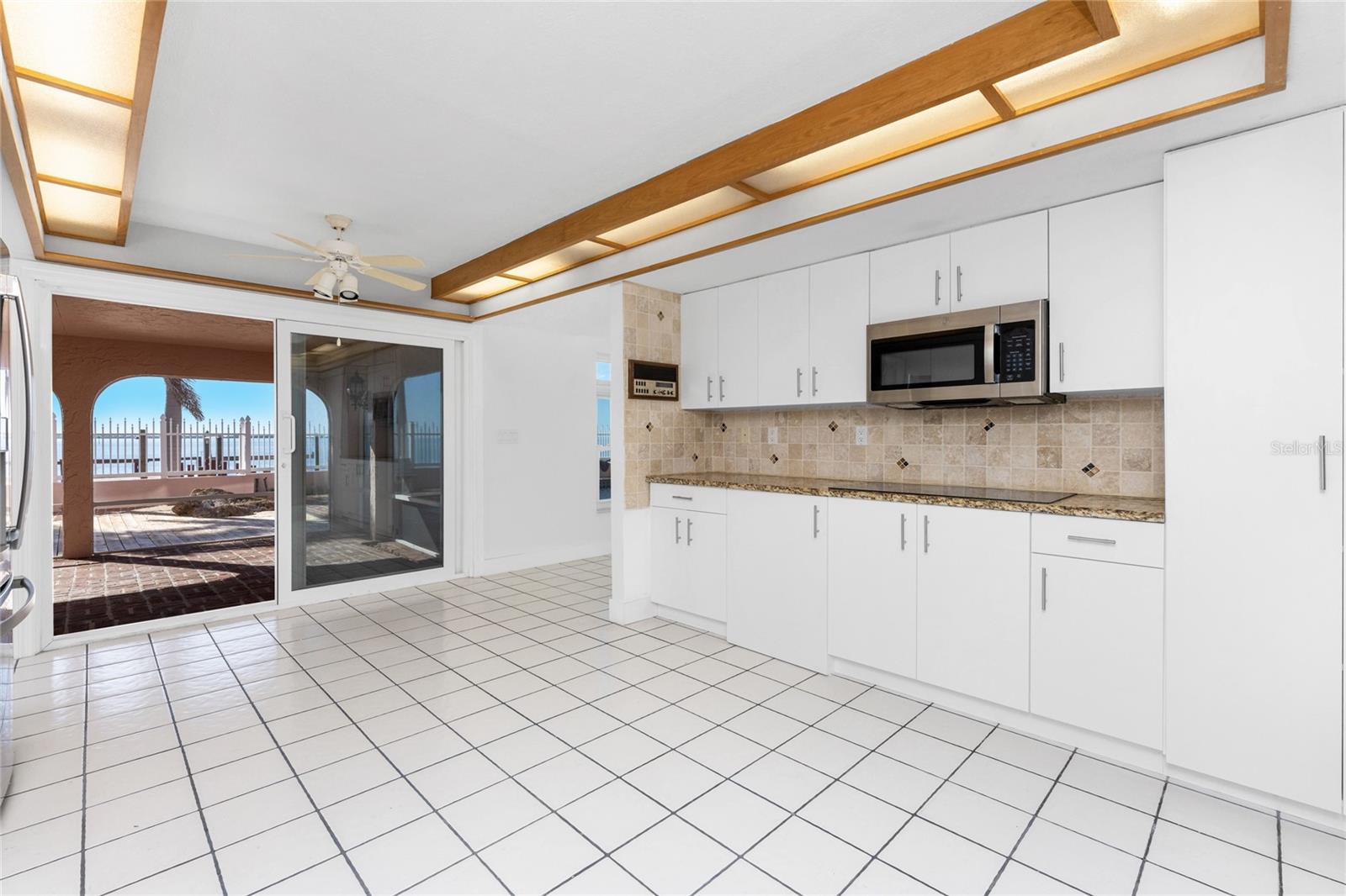 Image 29 of 92 For 341 Severin Road Se