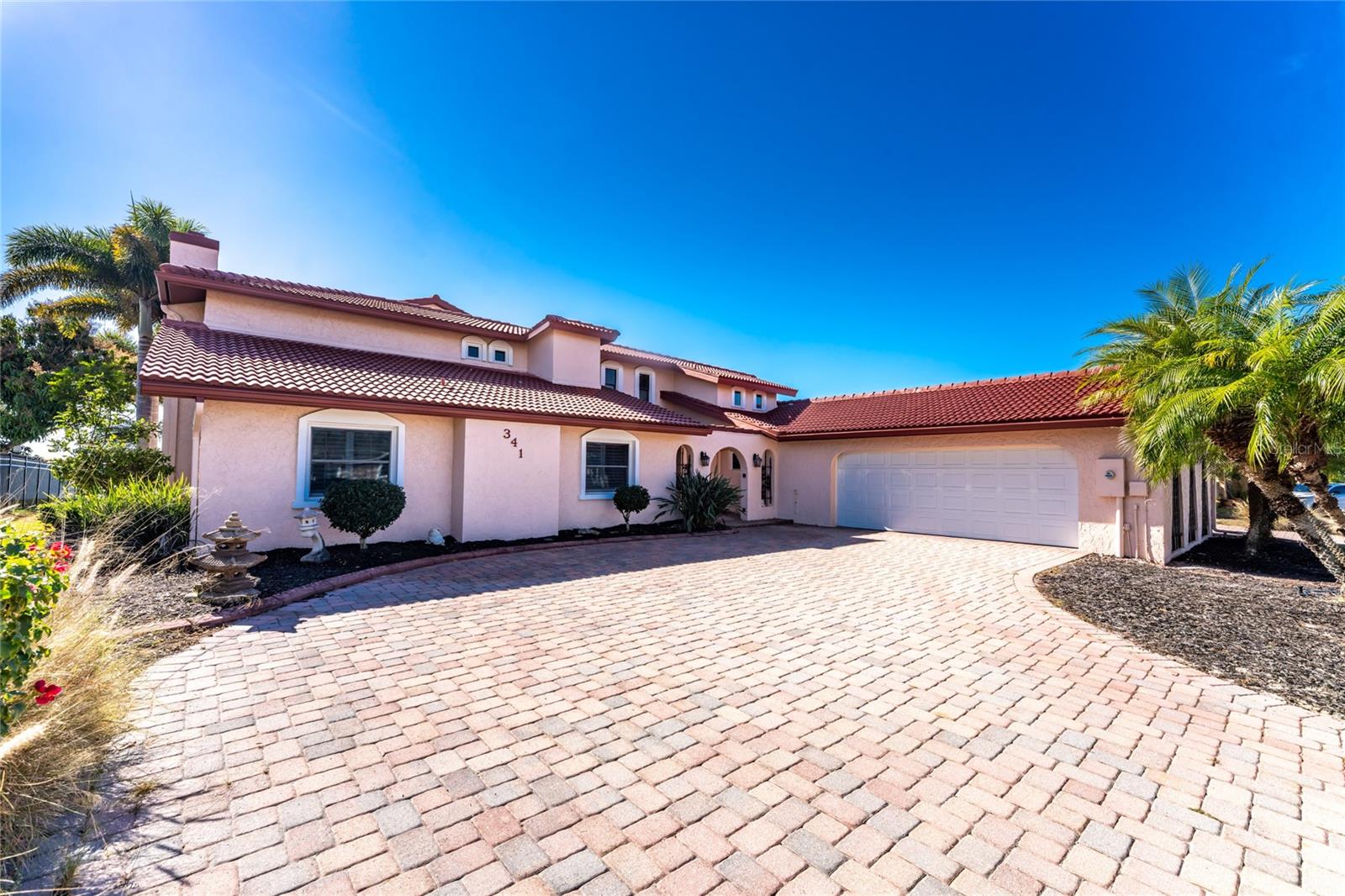 Image 5 of 92 For 341 Severin Road Se