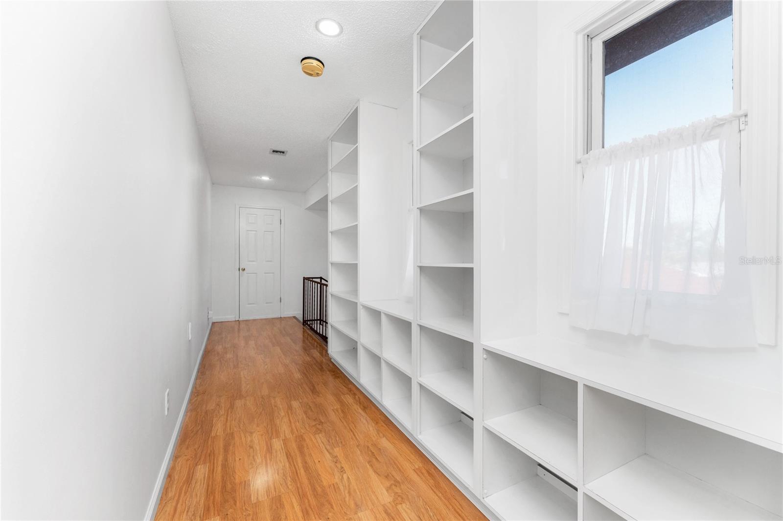 Image 55 of 92 For 341 Severin Road Se