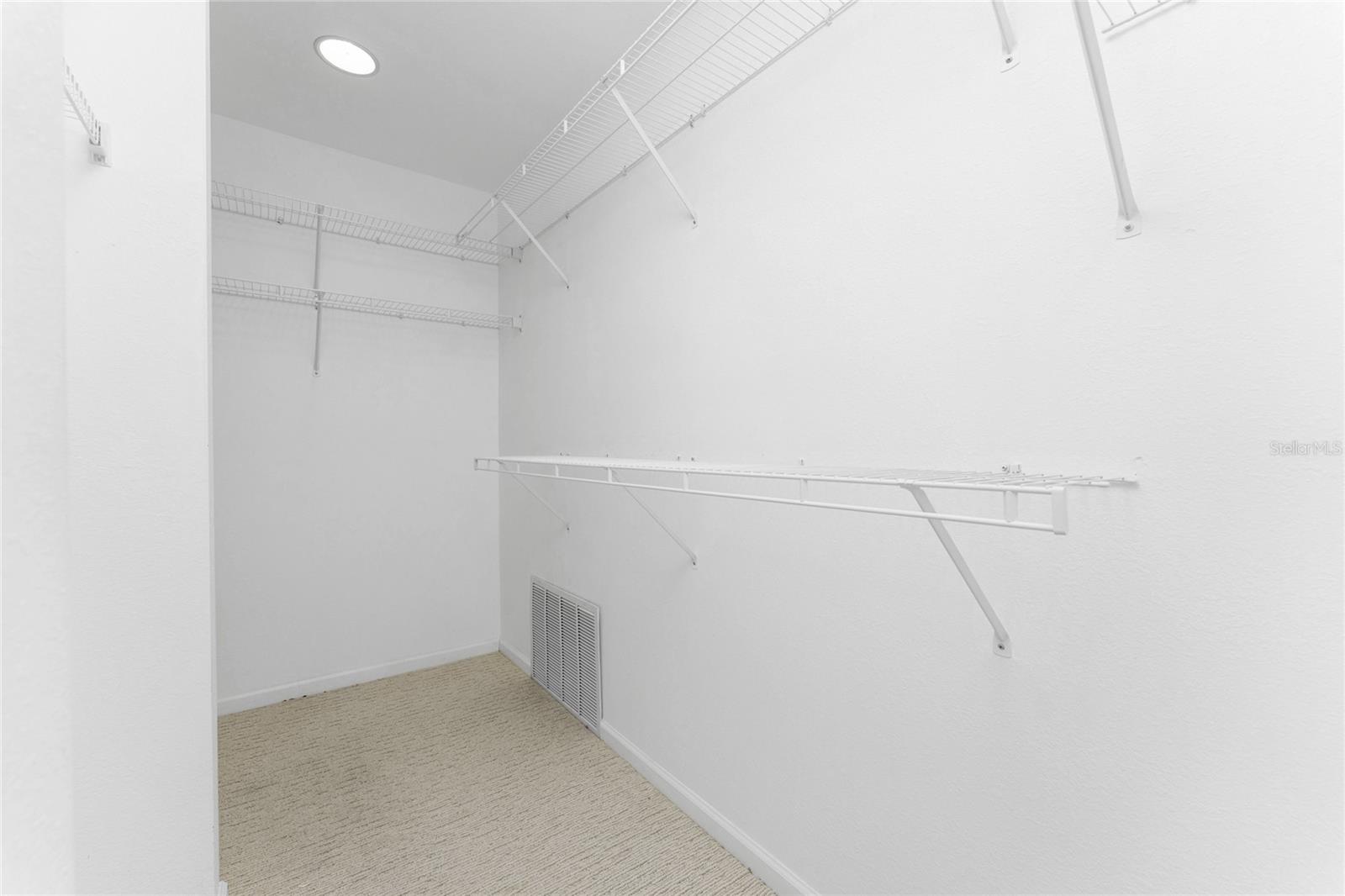 Image 63 of 92 For 341 Severin Road Se