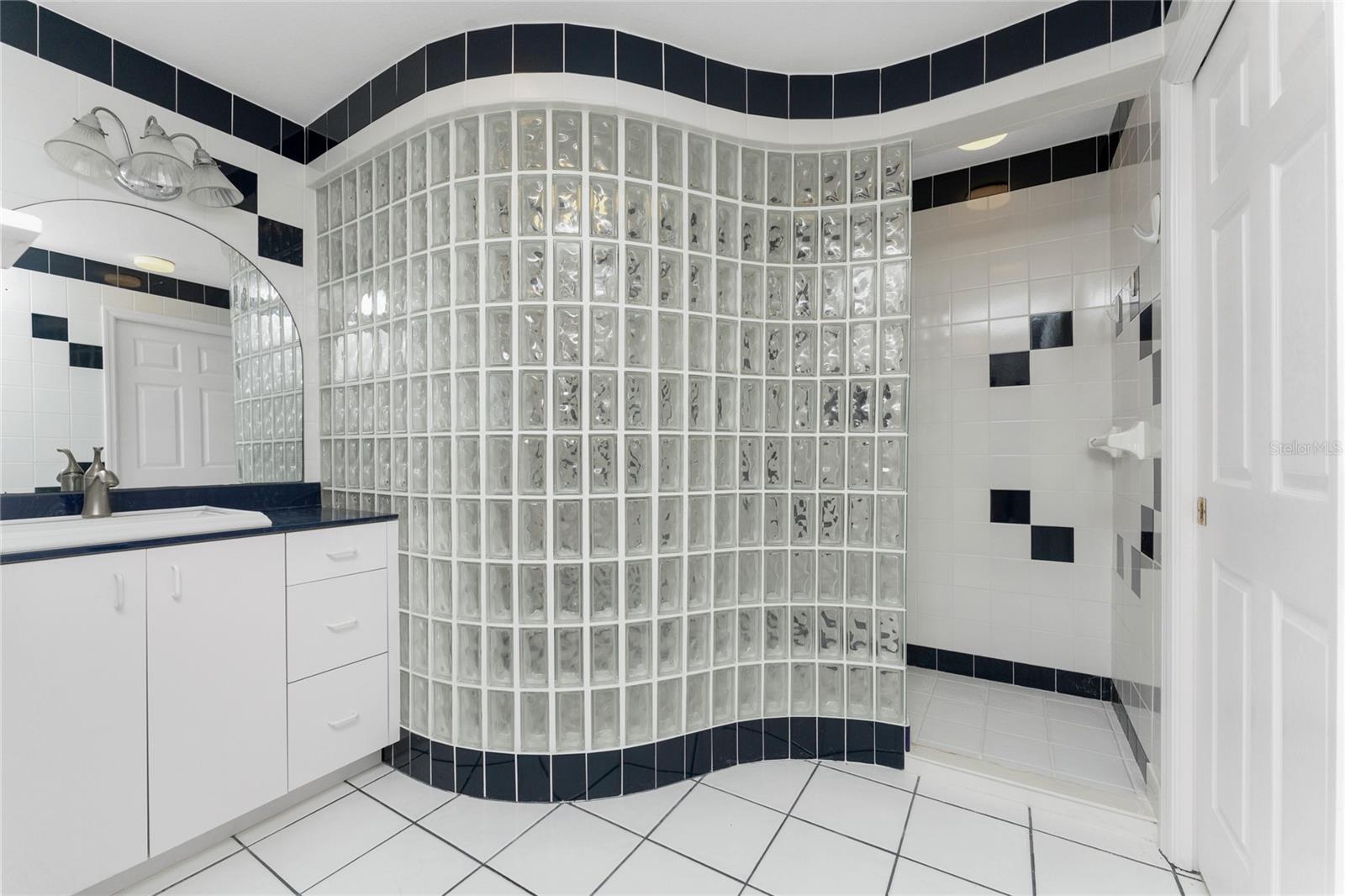 Image 70 of 92 For 341 Severin Road Se