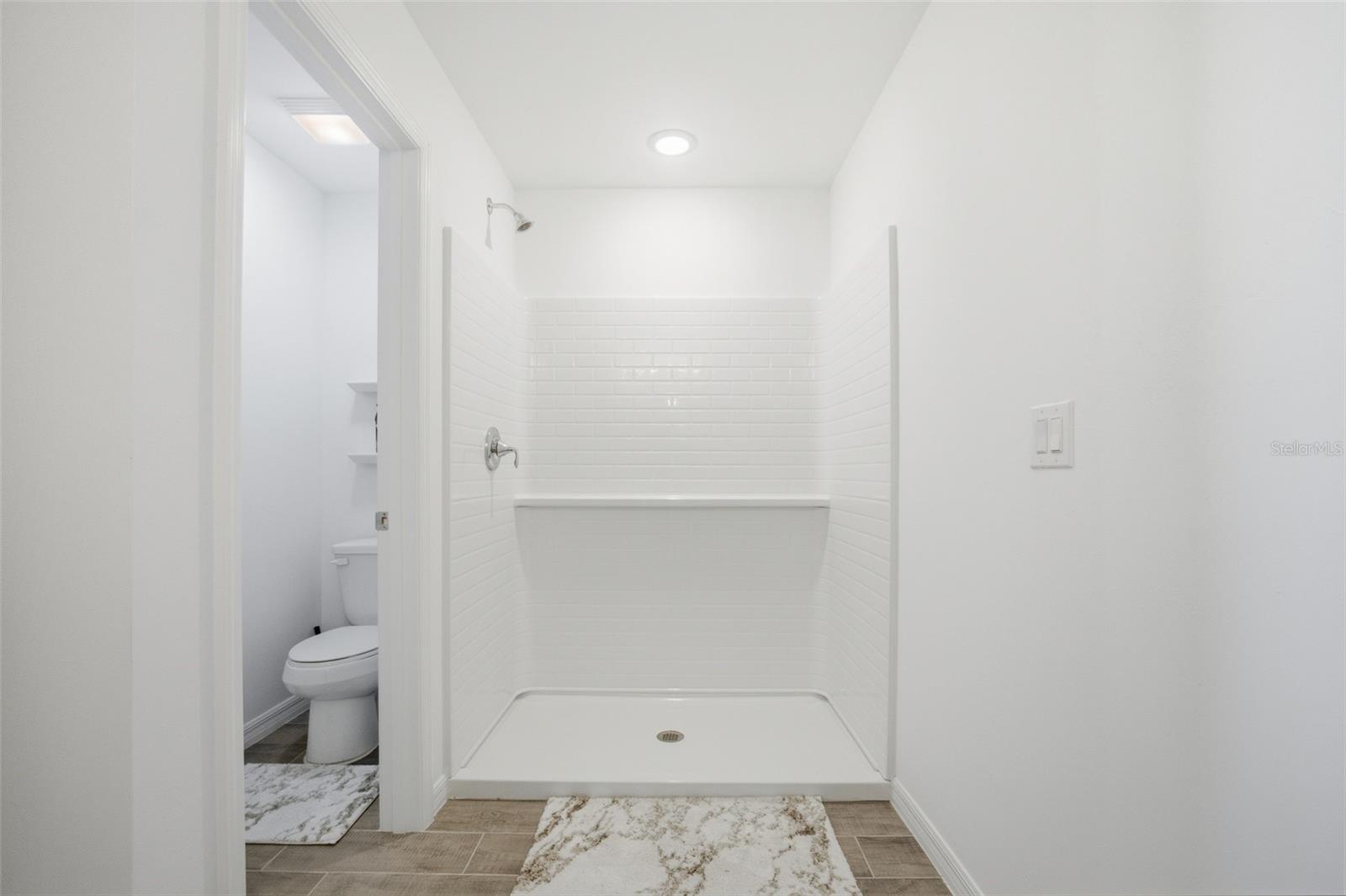 Image 18 of 41 For 1910 27th Place