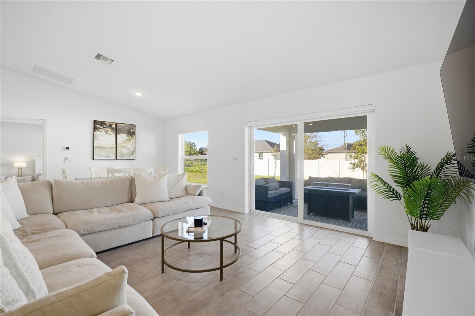 Image 5 of 41 For 1910 27th Place