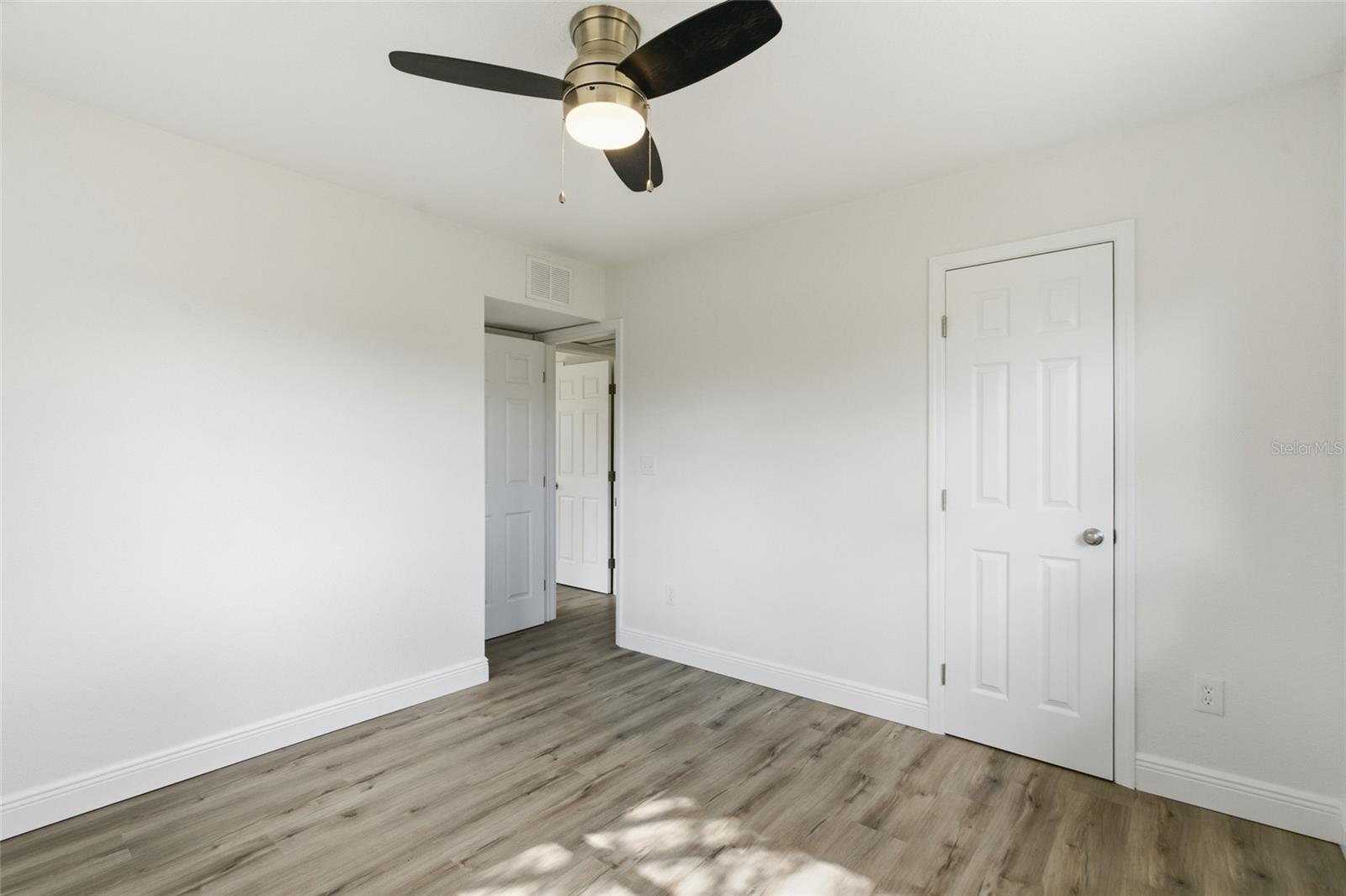 Image 21 of 43 For 3019 Amanda Street