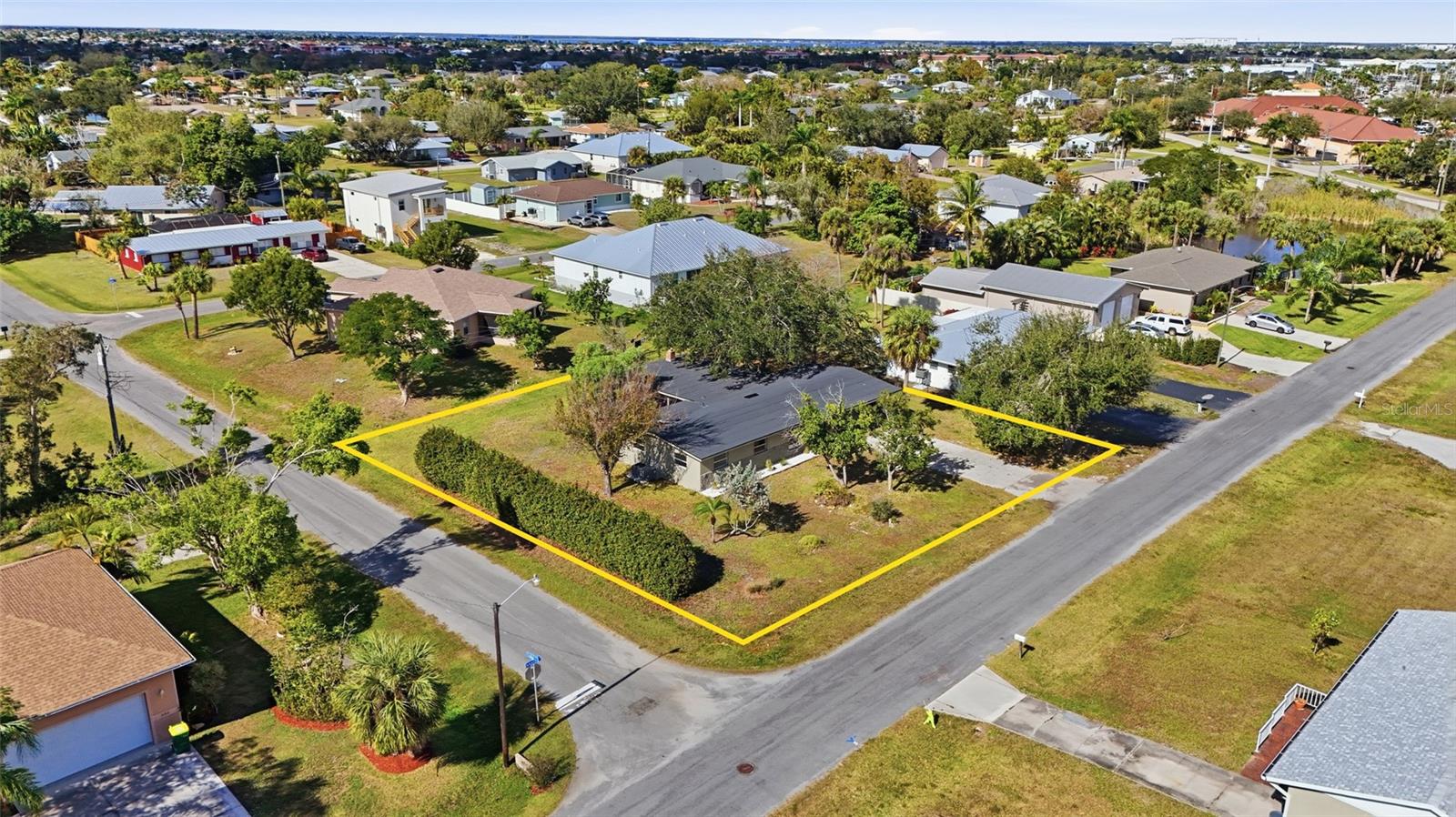 Image 39 of 43 For 3019 Amanda Street