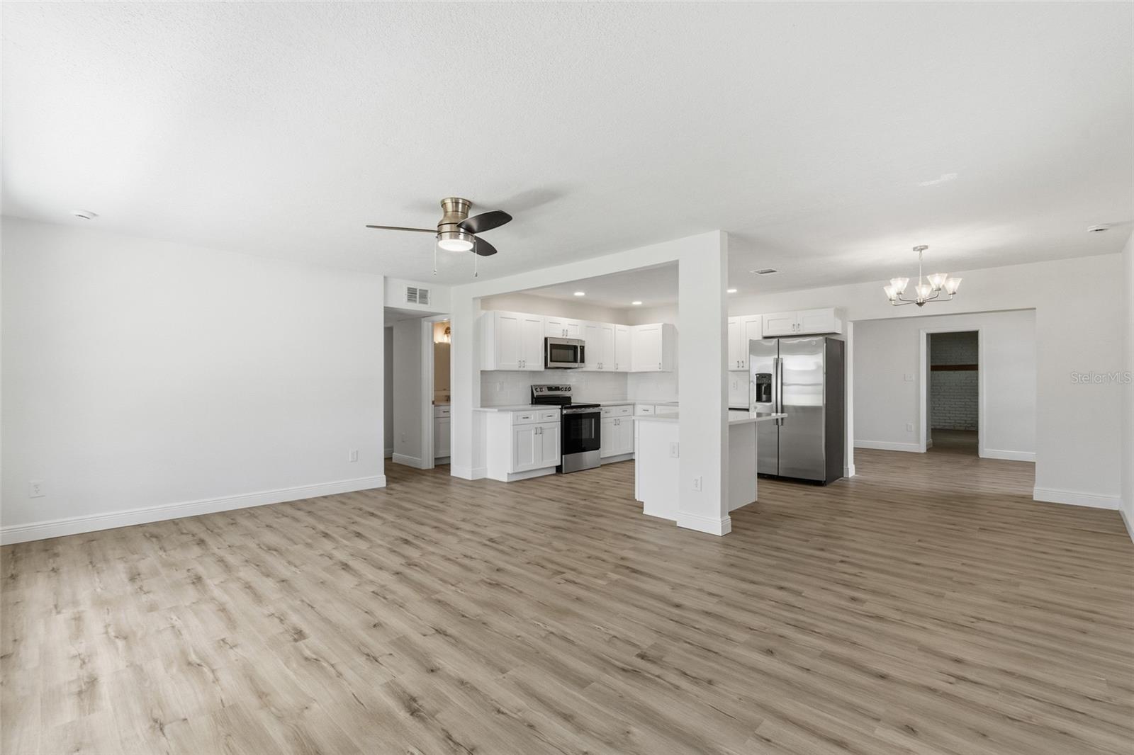 Image 4 of 43 For 3019 Amanda Street