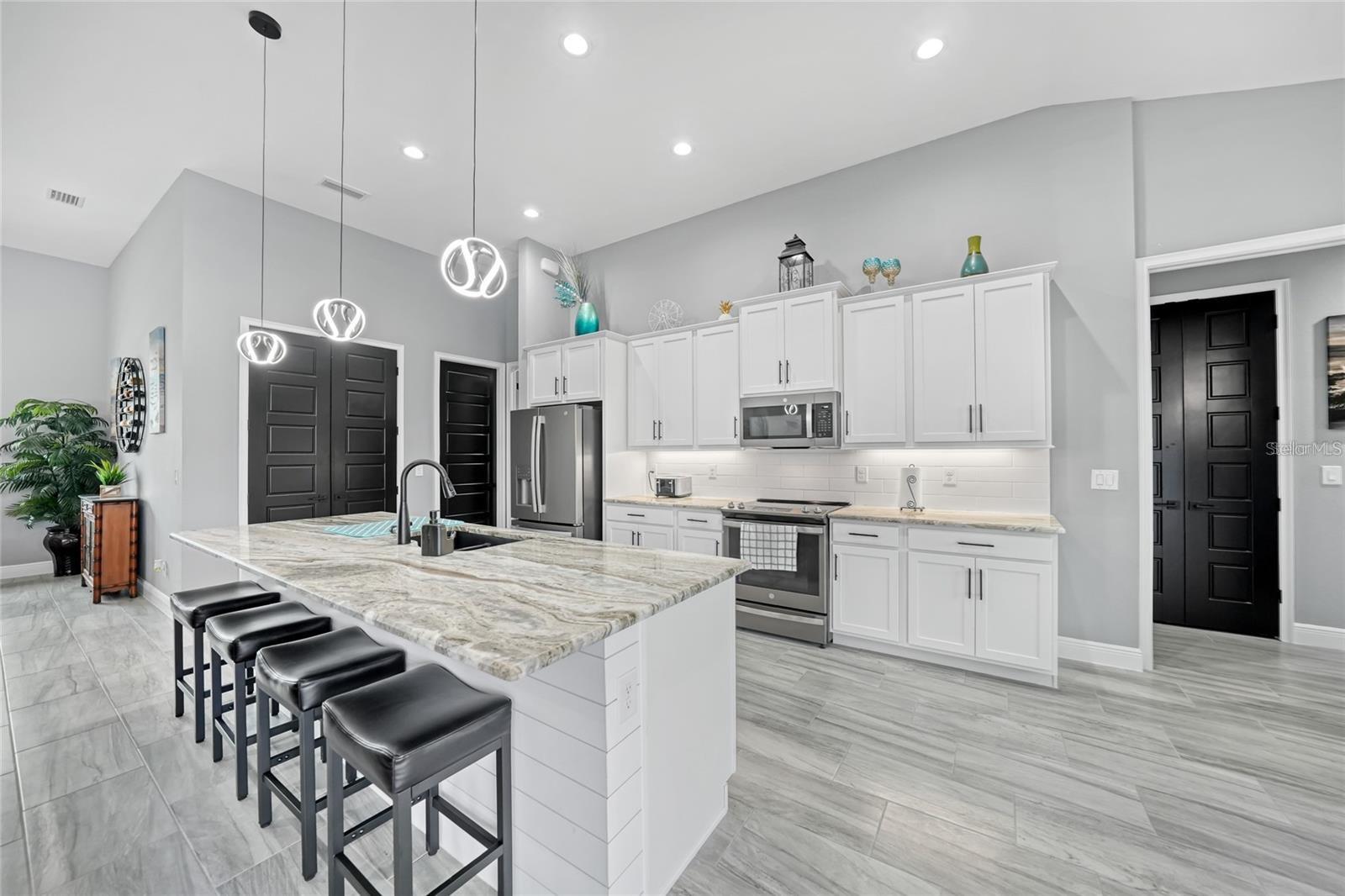 Image 9 of 48 For 15148 Taurus Circle