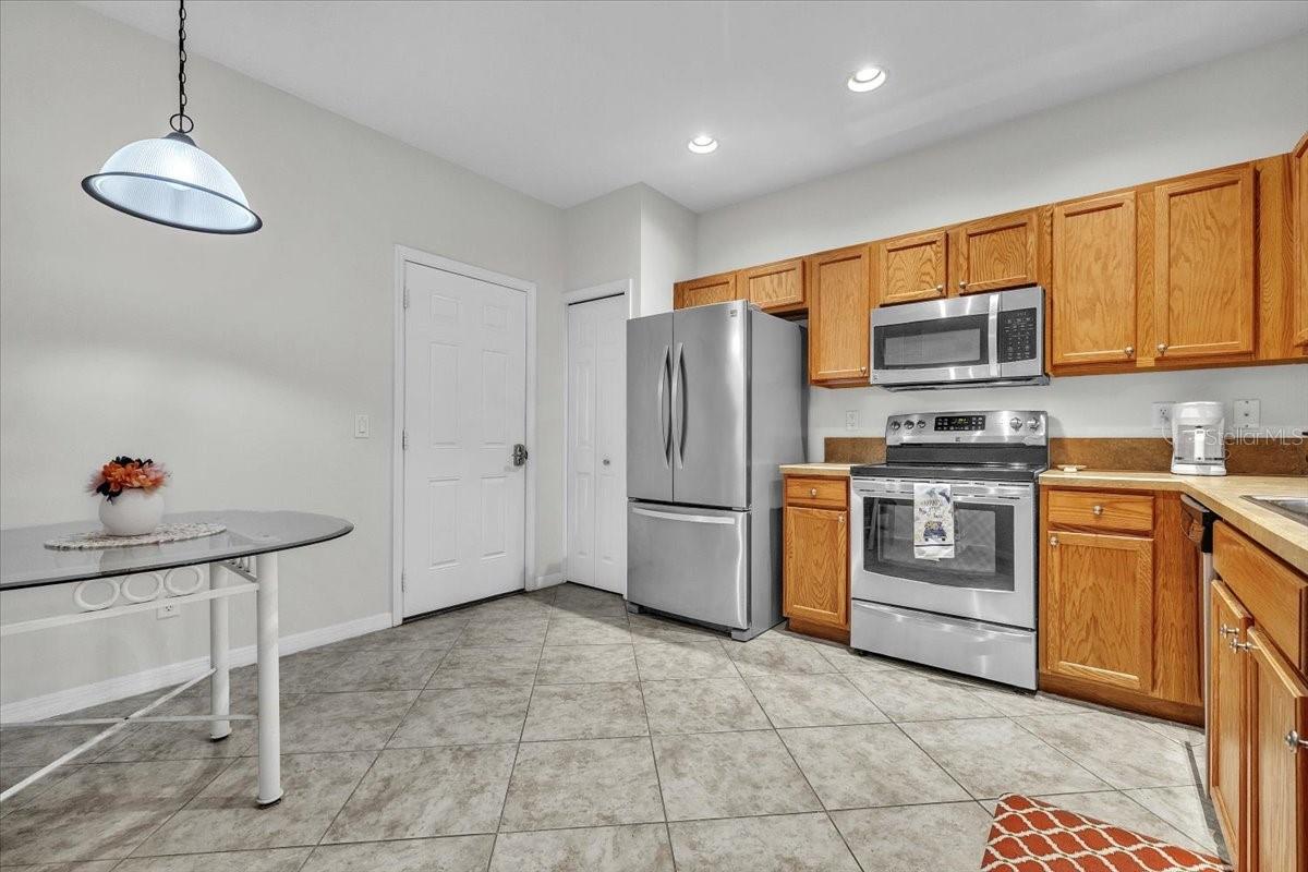 Image 14 of 47 For 3954 Cherrybrook Loop