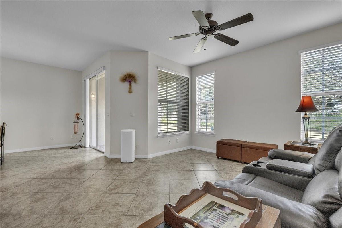 Image 9 of 47 For 3954 Cherrybrook Loop