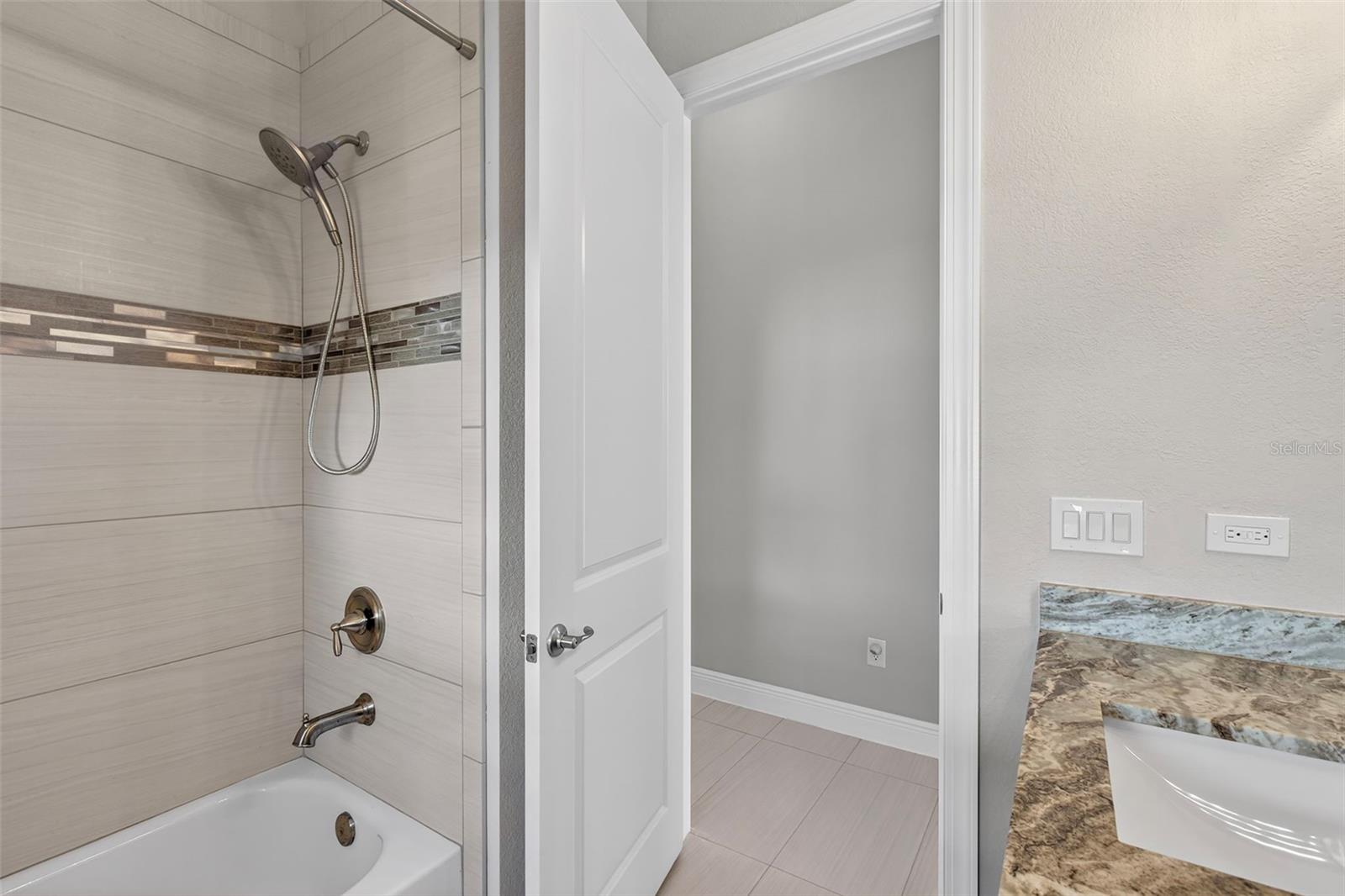 Image 26 of 40 For 3014 43rd Place