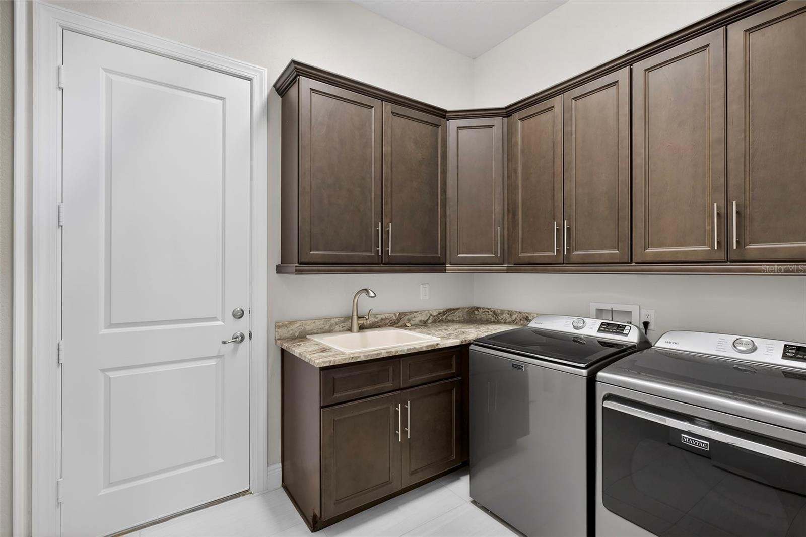 Image 27 of 40 For 3014 43rd Place