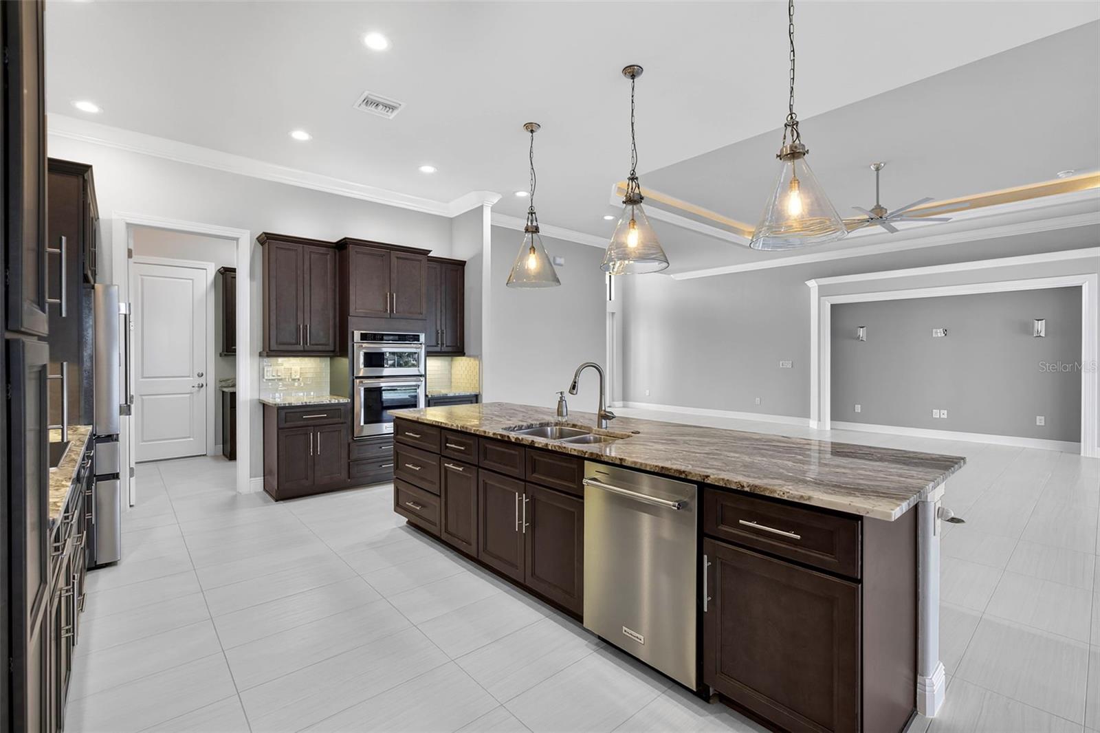 Image 6 of 40 For 3014 43rd Place